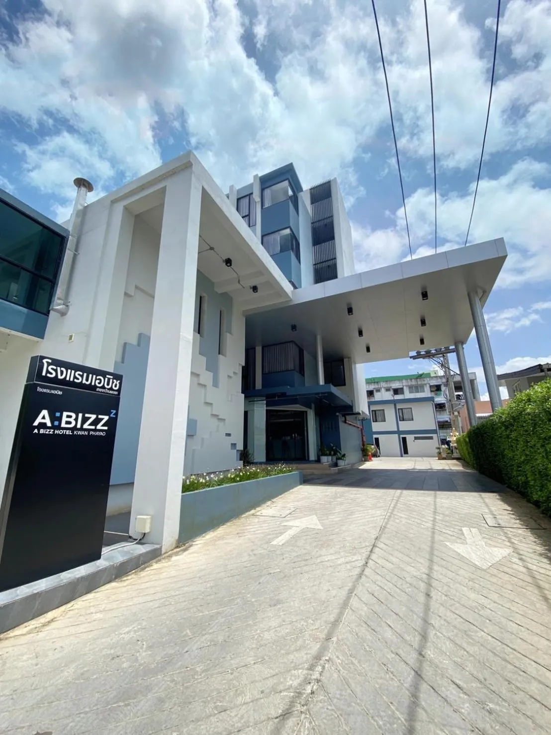 Property building in ABIZZ Hotel KwanPhayao