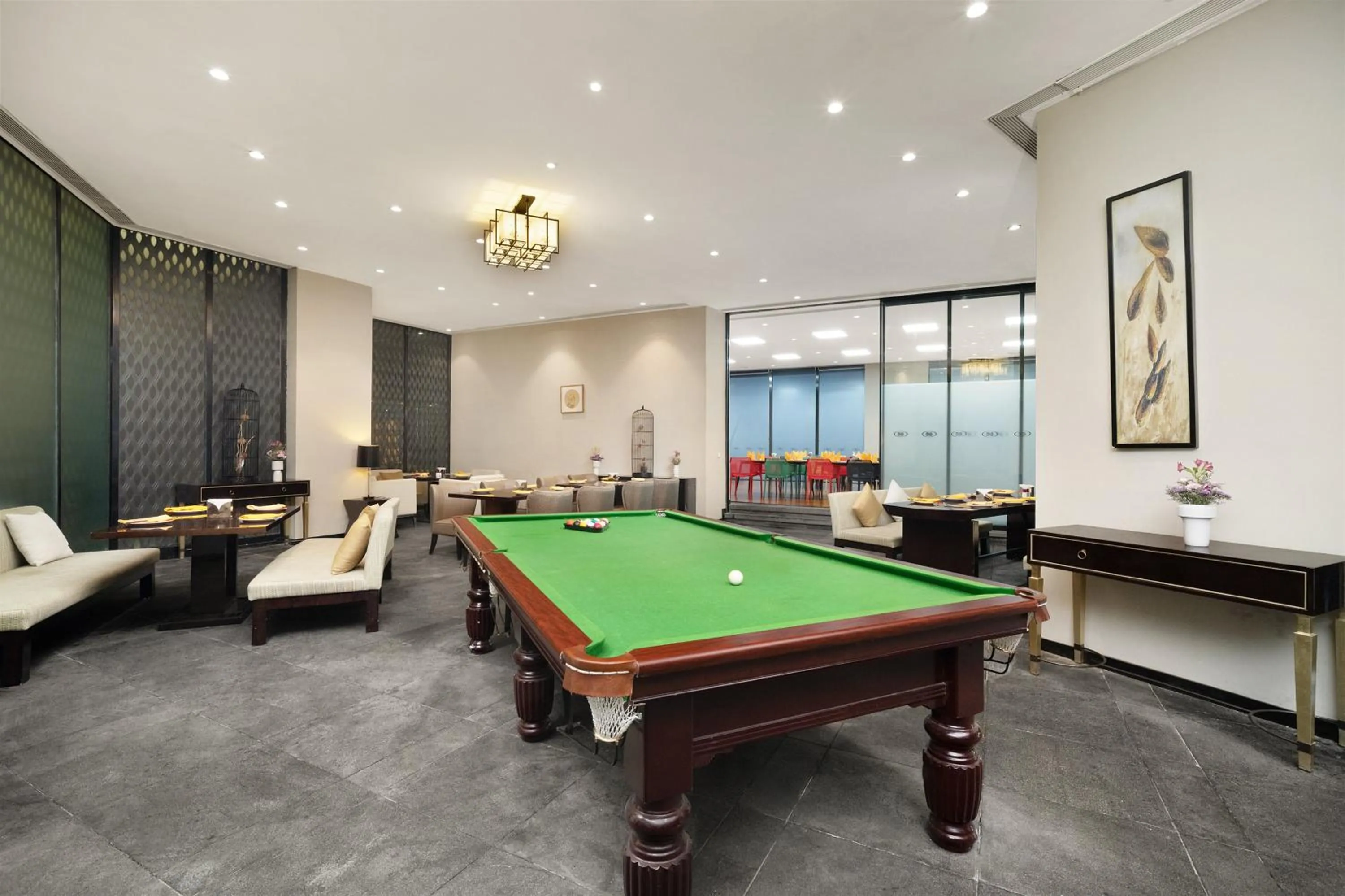 Restaurant/places to eat in Crowne Plaza Chengdu West by IHG