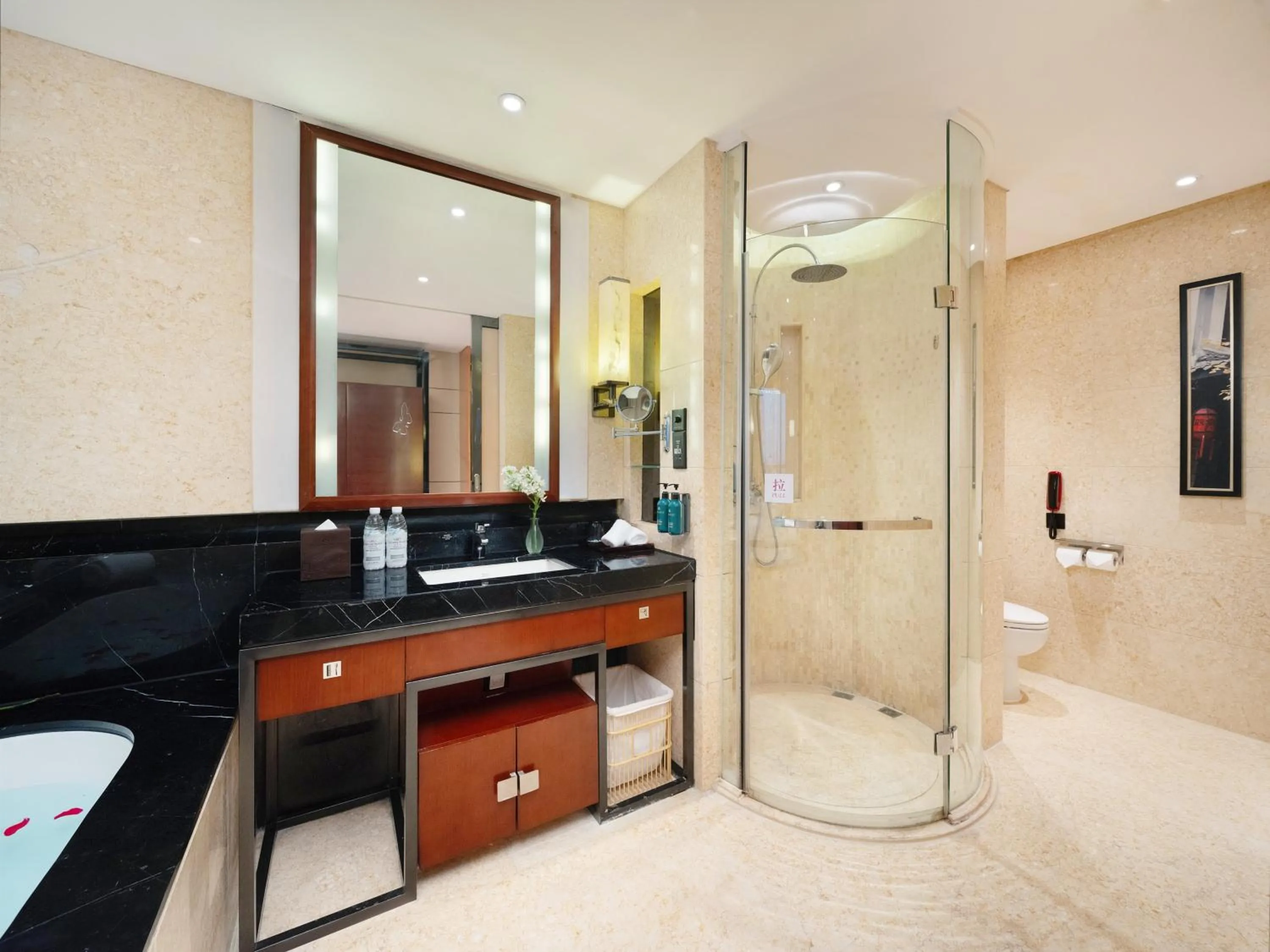 Bathroom in Crowne Plaza Chengdu West by IHG
