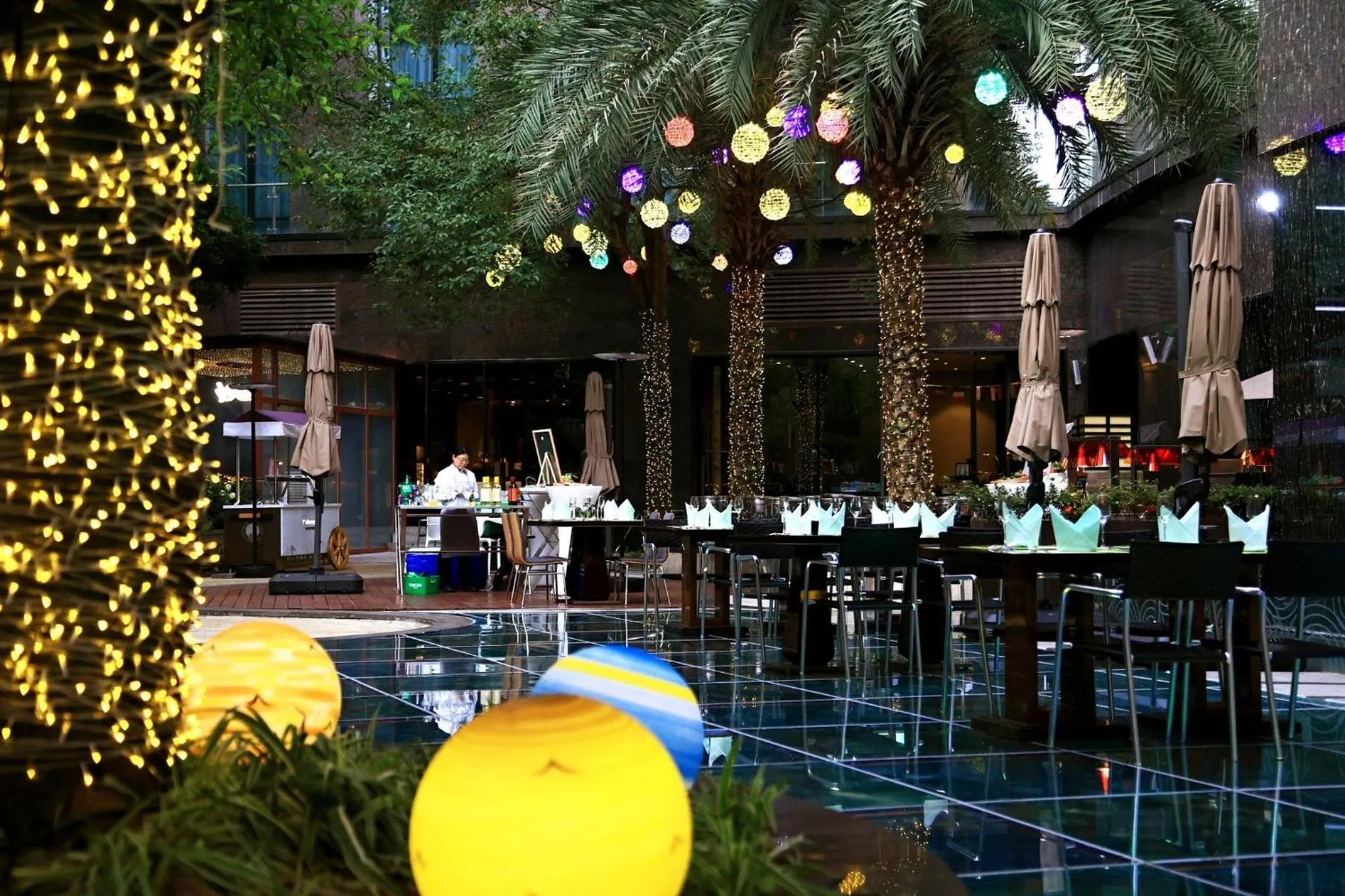 Restaurant/places to eat in Crowne Plaza Chengdu West by IHG