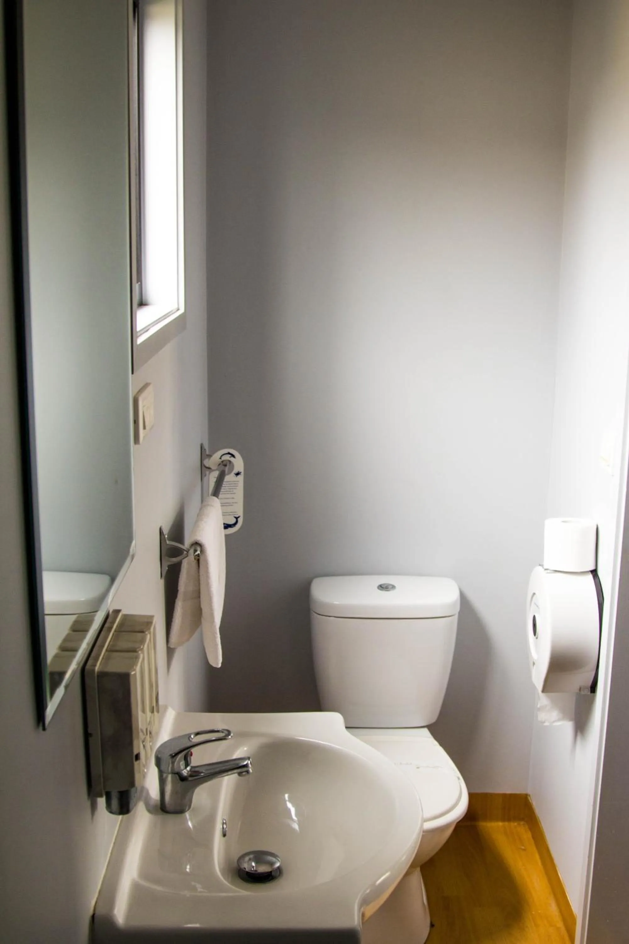 Toilet in Coal n Cattle Hotel Motel