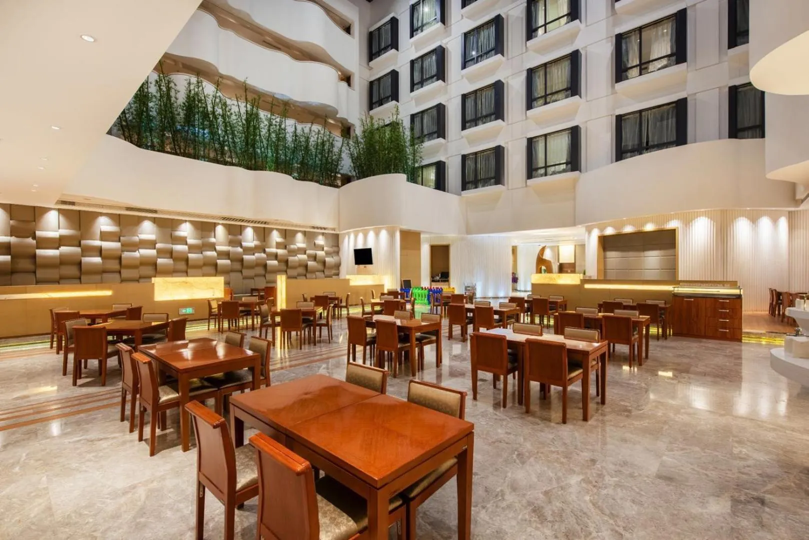 Restaurant/places to eat in Holiday Inn Express Shenyang Golden Corridor by IHG