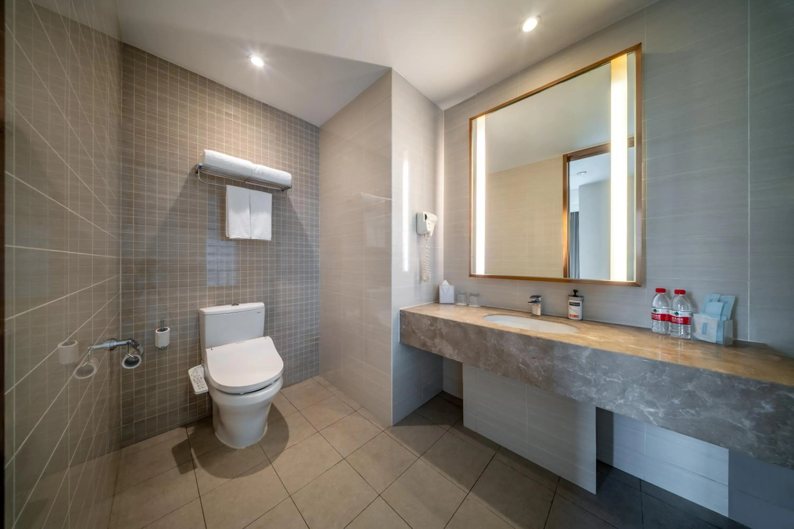 Toilet in Holiday Inn Express Shenyang Golden Corridor by IHG