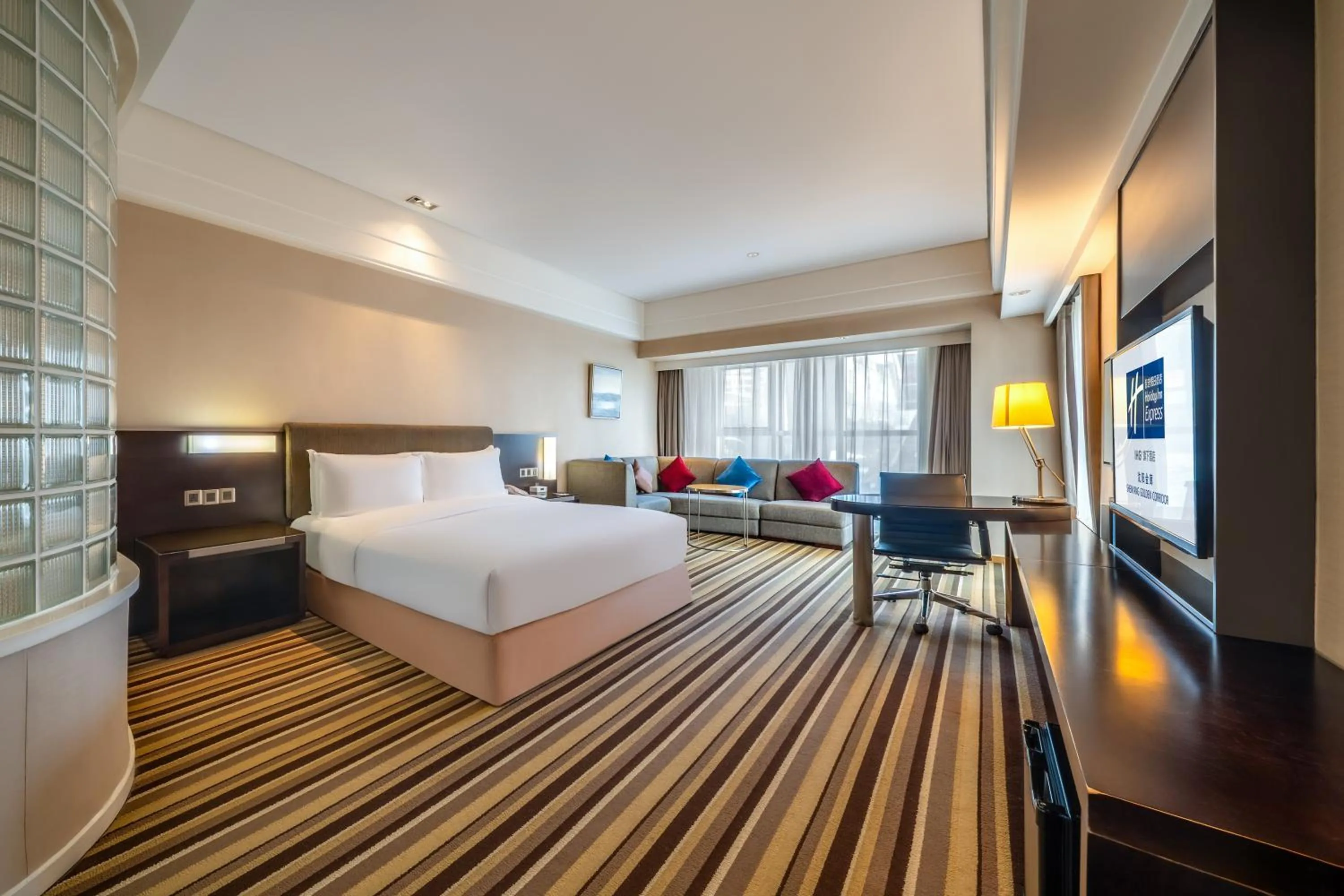 Bedroom, Bed in Holiday Inn Express Shenyang Golden Corridor by IHG