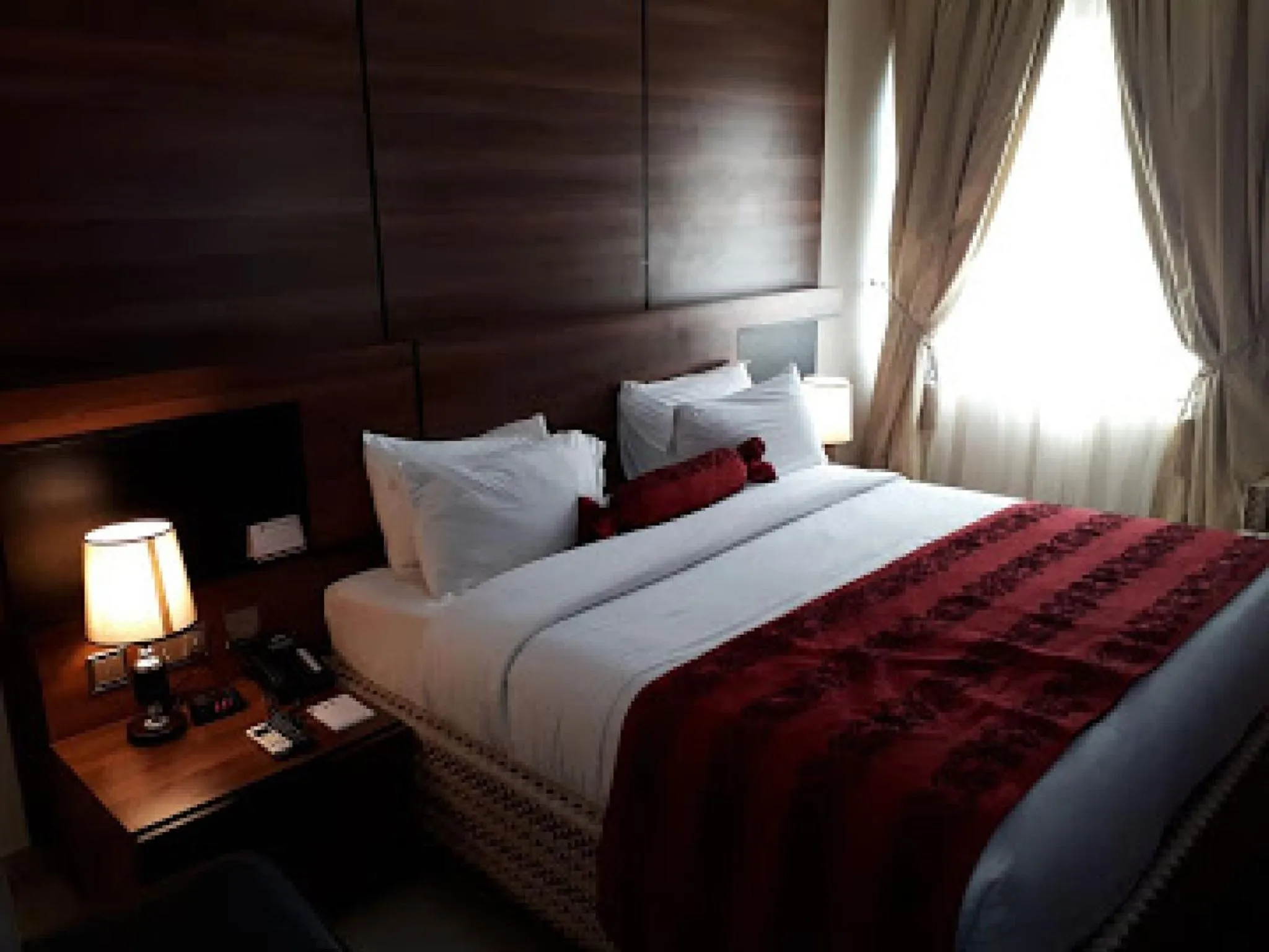 Bed in Best Western Plus-standard