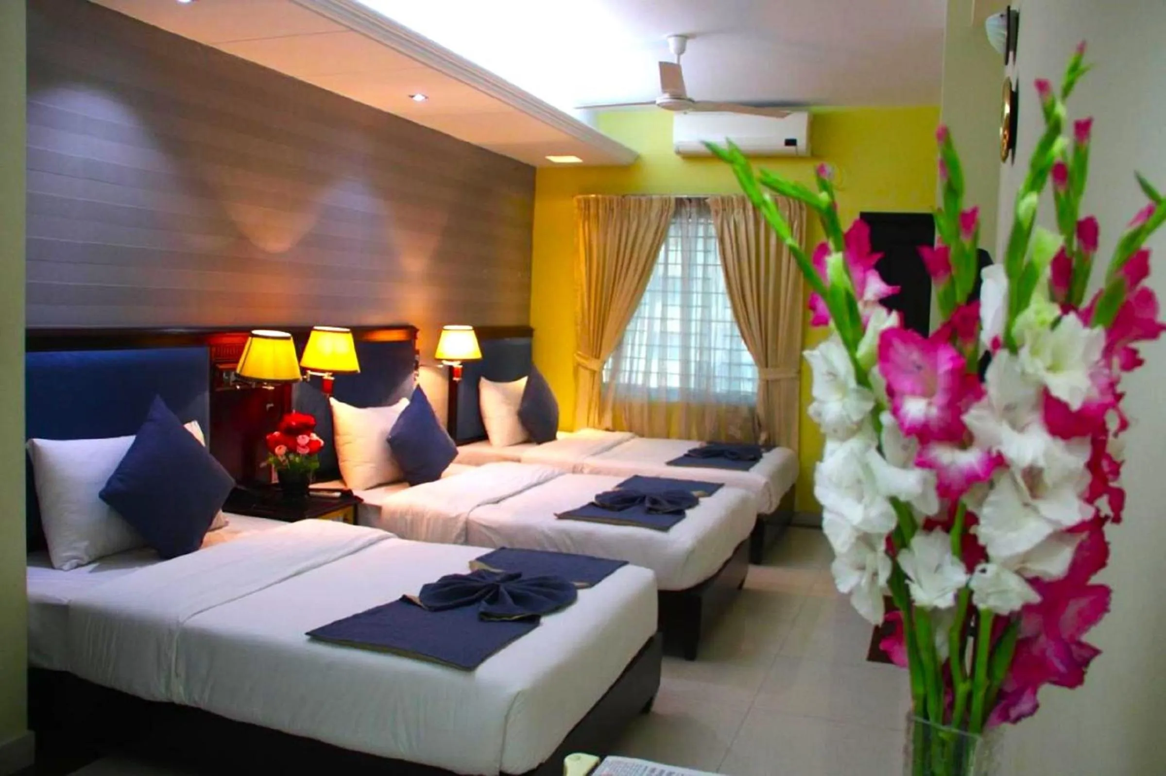 Bedroom, Bed in Hotel Valley Garden - Sylhet
