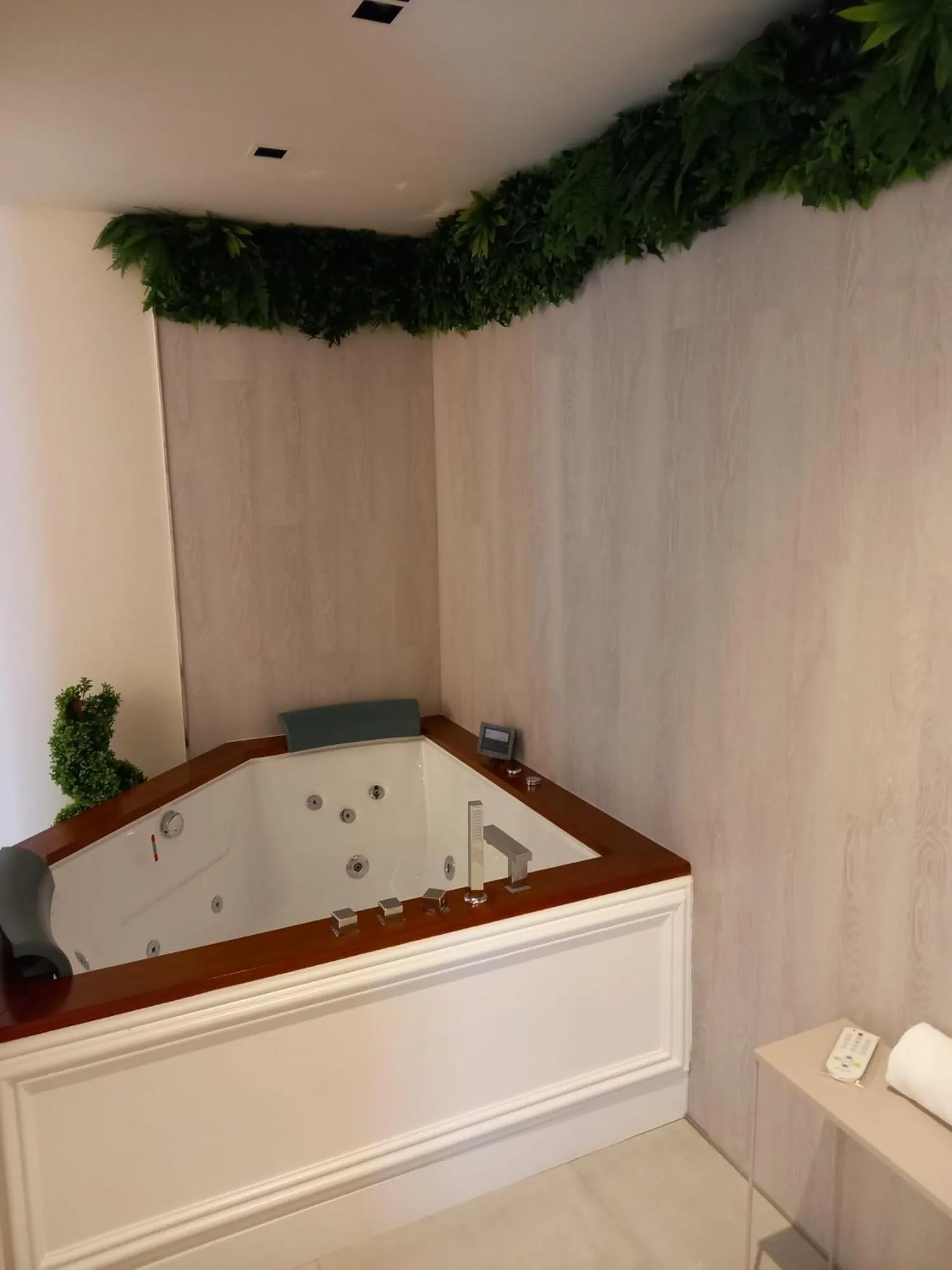 Hot Tub in La Puerta de Nerja BOUTIQUE - Adults Recommended