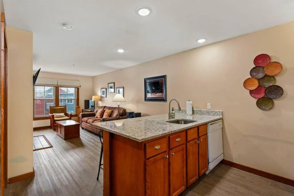 Allegheny Spring 326, ski in out, Pool HotTub