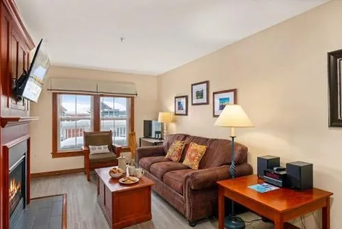 Allegheny Spring 326, ski in out, Pool HotTub