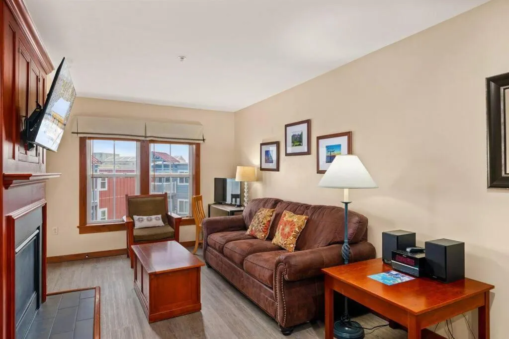 Allegheny Spring 326, ski in out, Pool HotTub