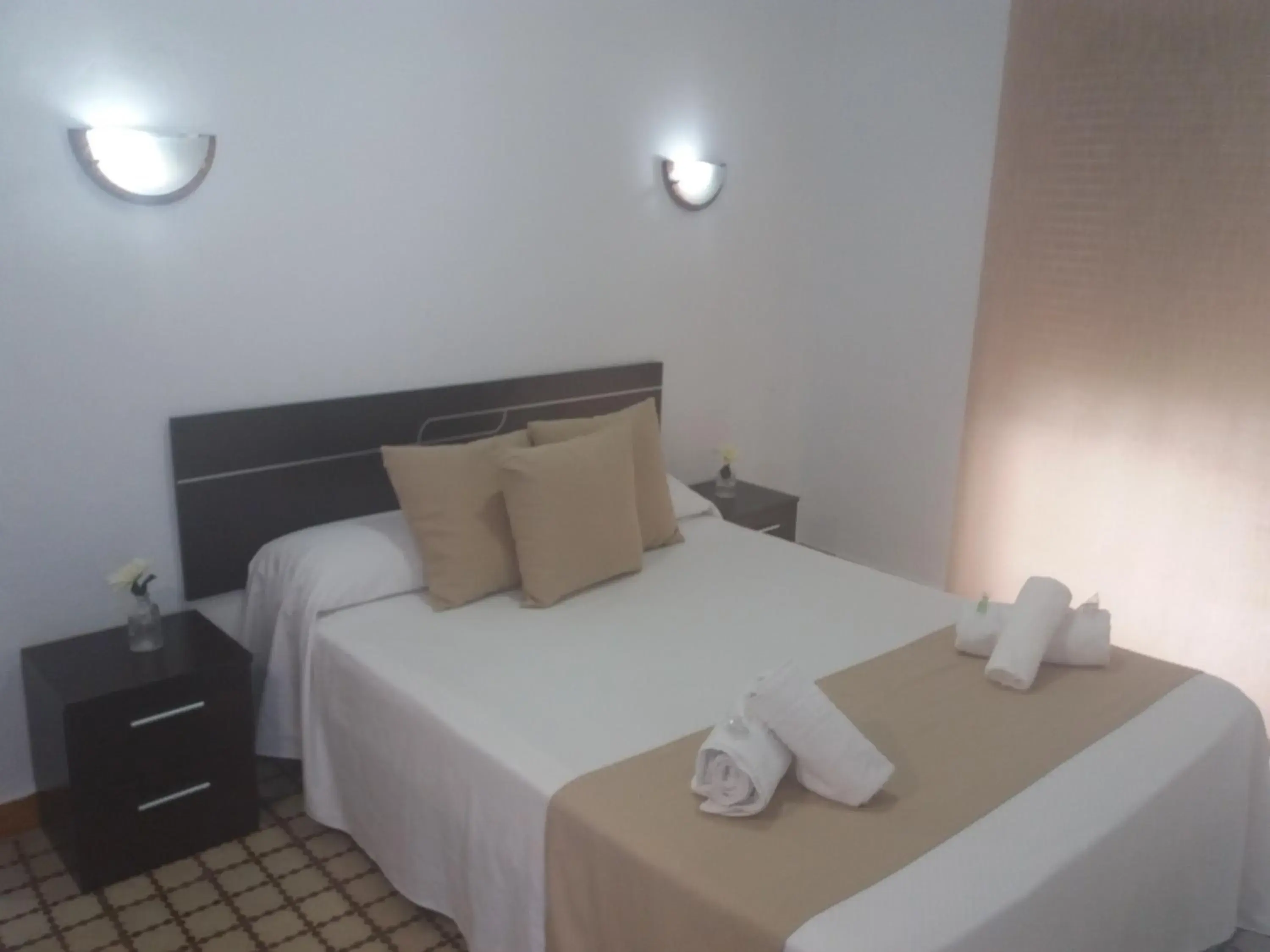 Twin Room with Shared External Bathroom in Hospederia Islasol Twin Room with Shared External Bathroom in Hospederia Islasol