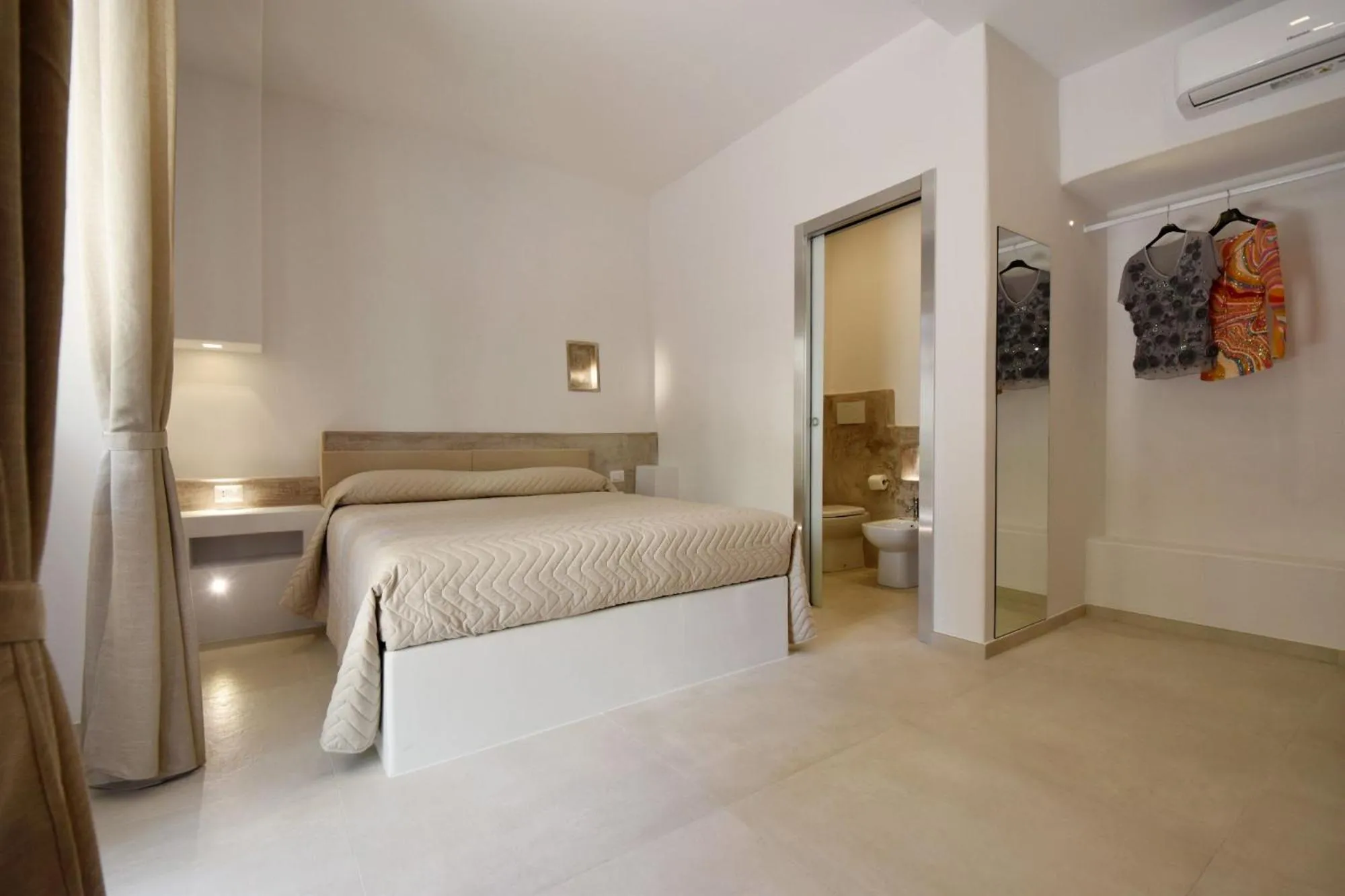 Photo of the whole room, Bed in San Gabriele Relais