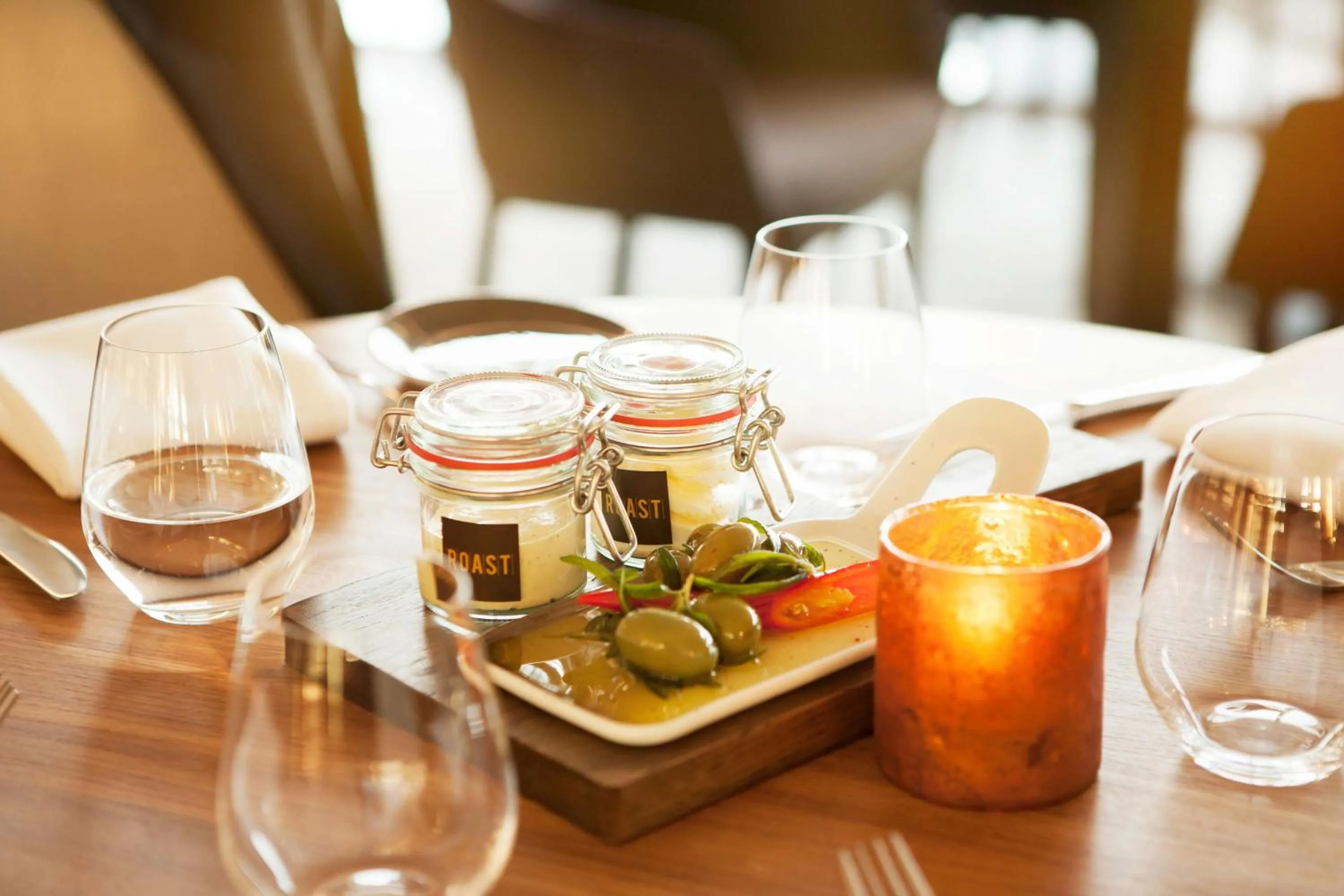 Restaurant/places to eat in Scandic Ørnen