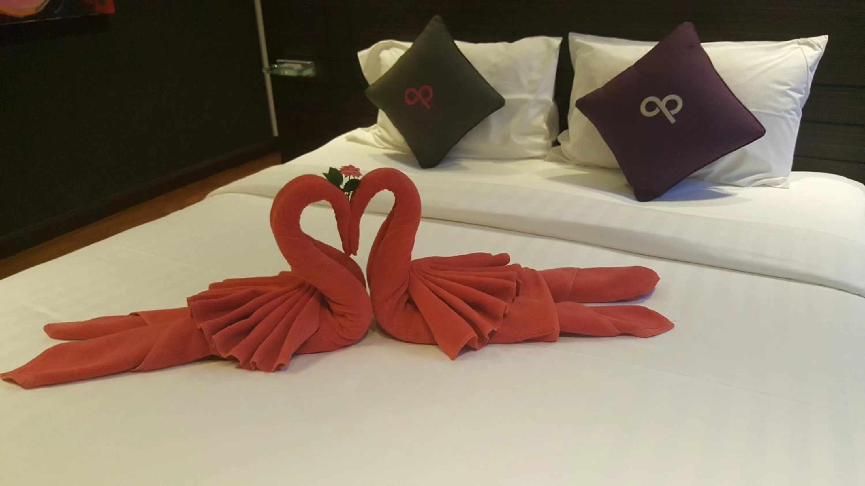 Bed in Eden Villa Phuket