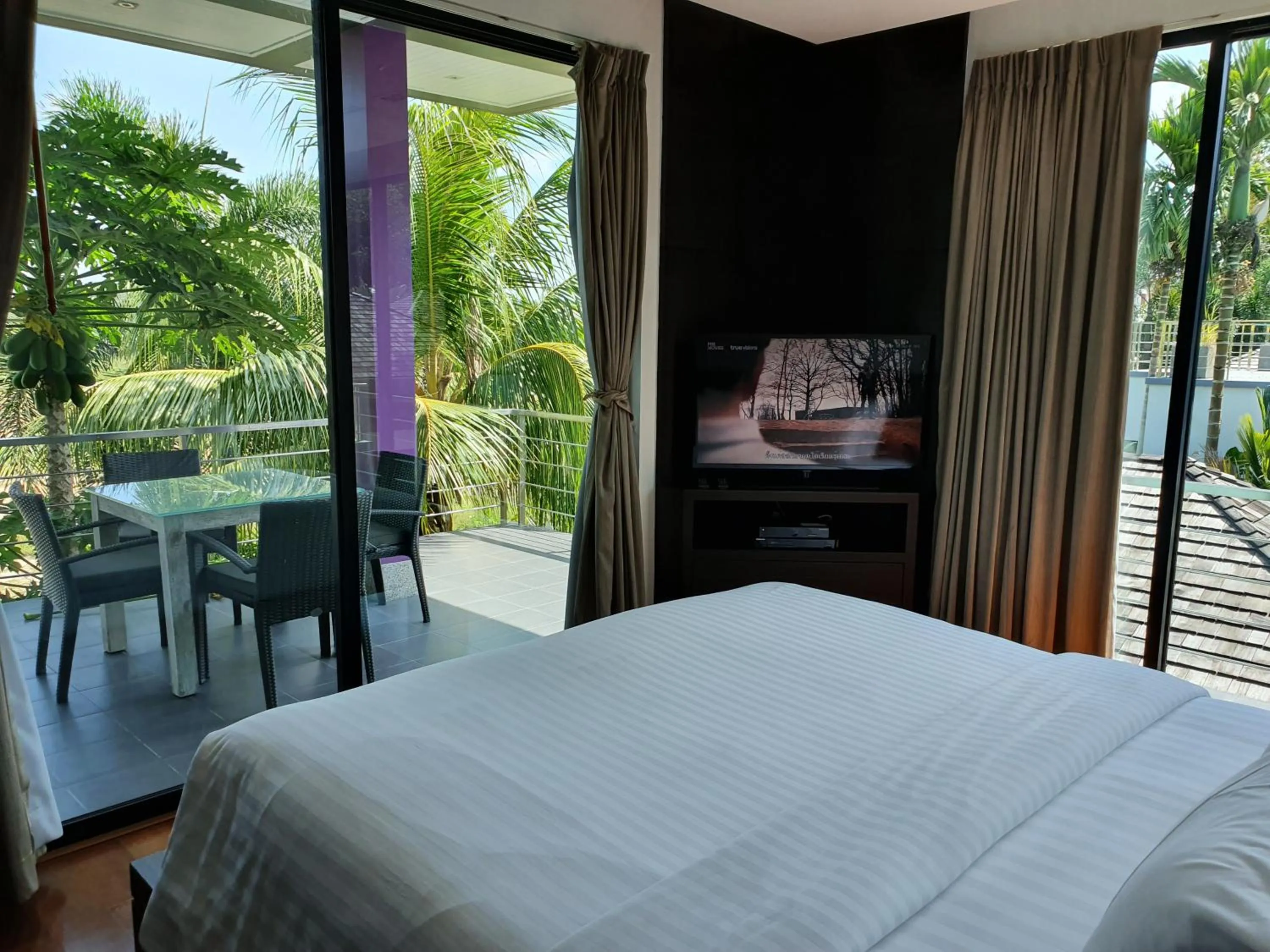 Bed in Eden Villa Phuket