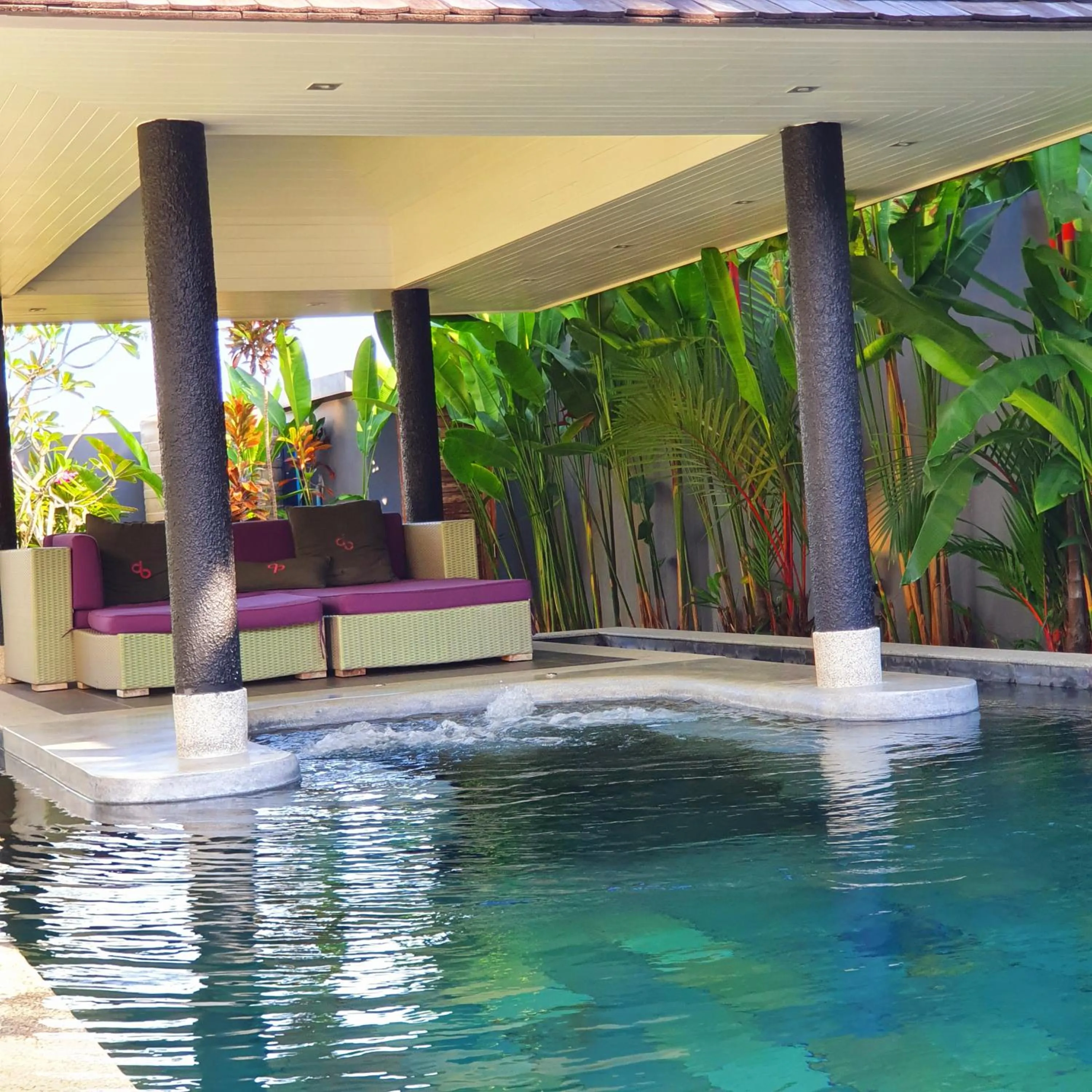 Swimming pool in Eden Villa Phuket