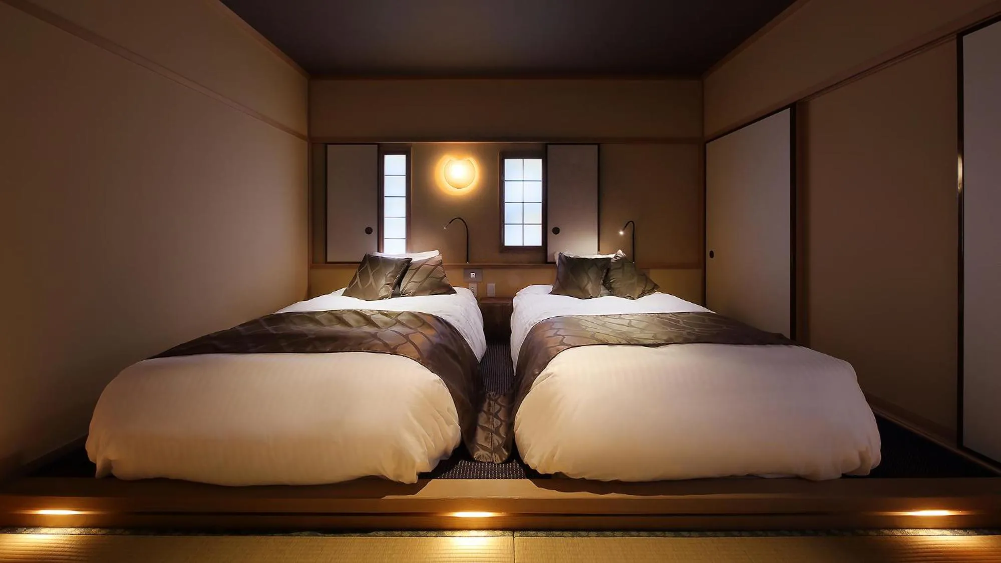 Bed in Izu Mitohama Shotokan