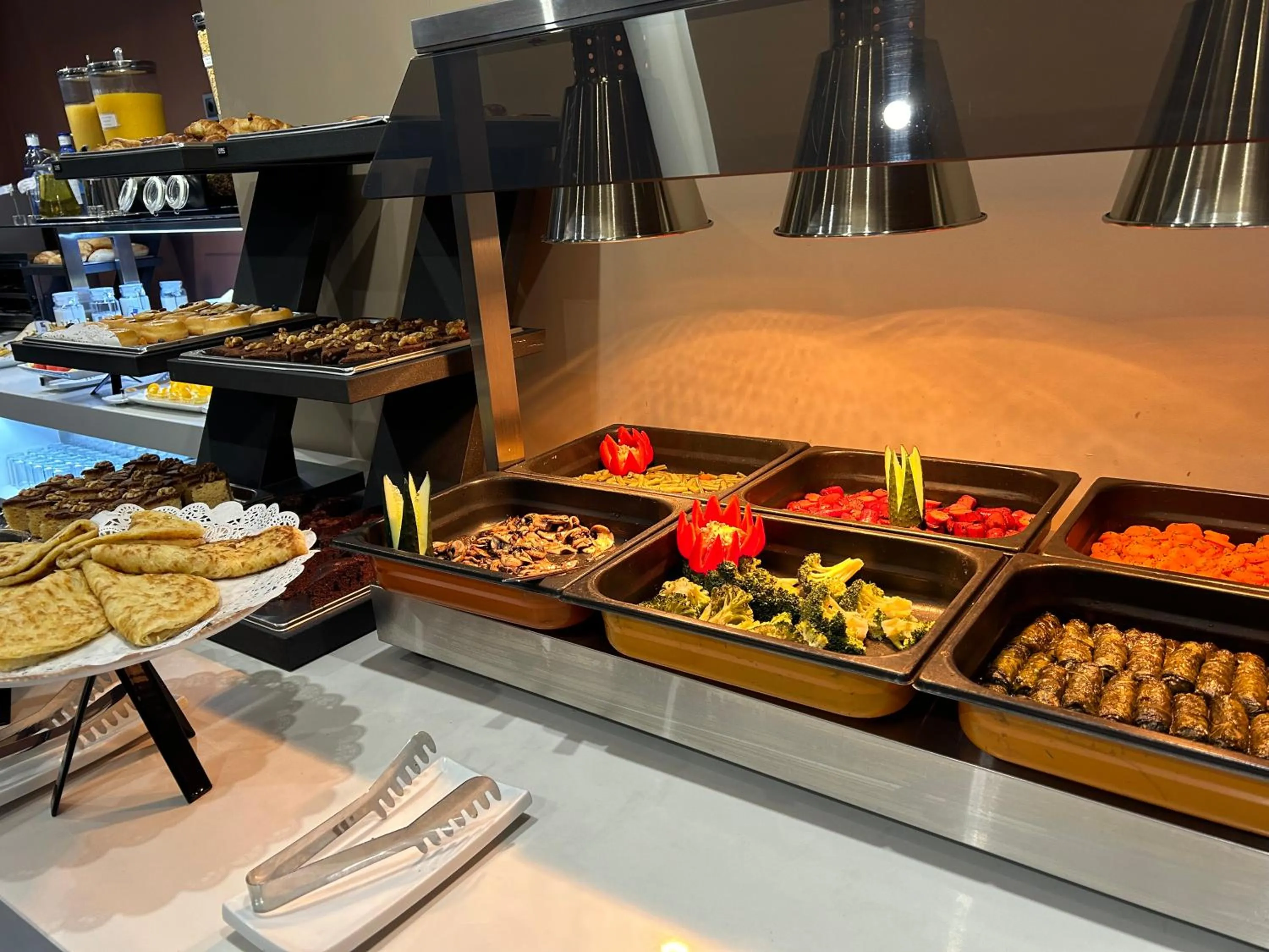Buffet breakfast in Hotel BH San Francisco Alicante