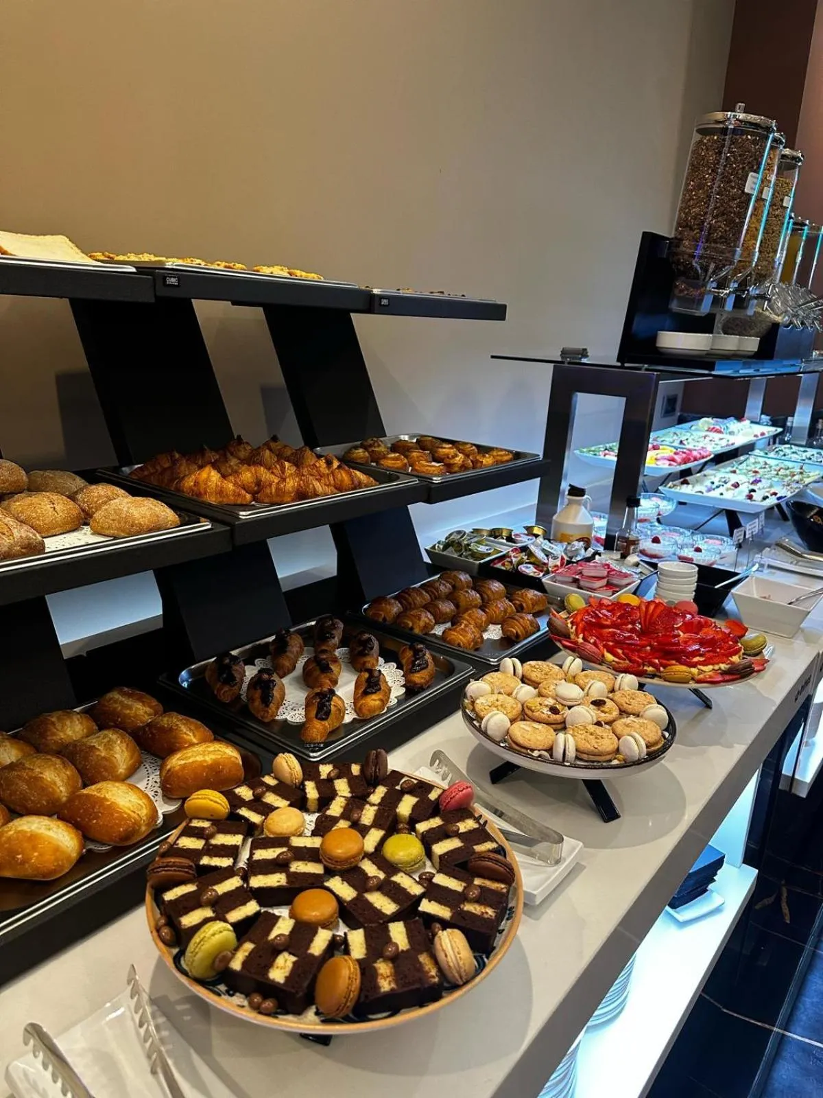 Buffet breakfast in Hotel BH San Francisco Alicante