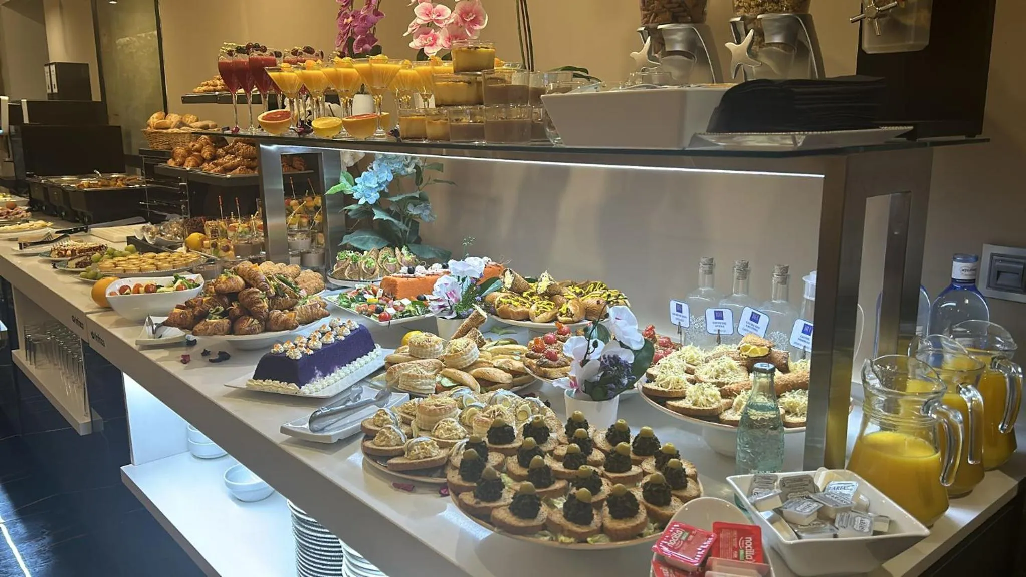 Buffet breakfast in Hotel BH San Francisco Alicante