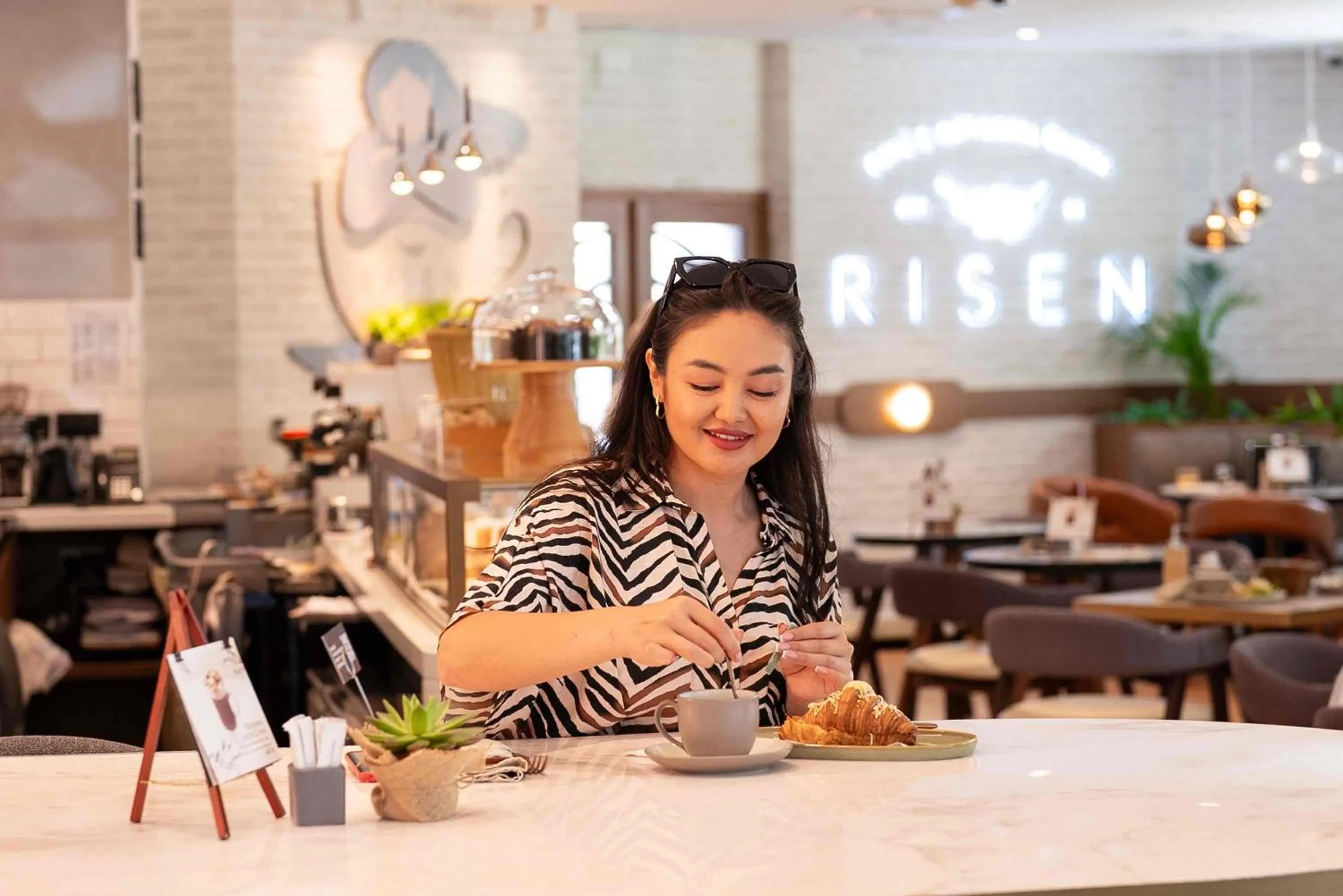 Restaurant/places to eat in Grand Heights Dubai Hotel Apartments