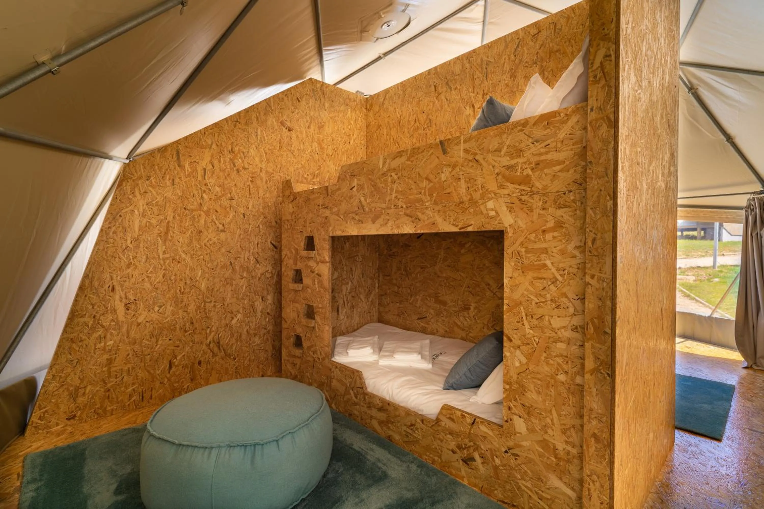 bunk bed, Bed in Gavião Nature Village