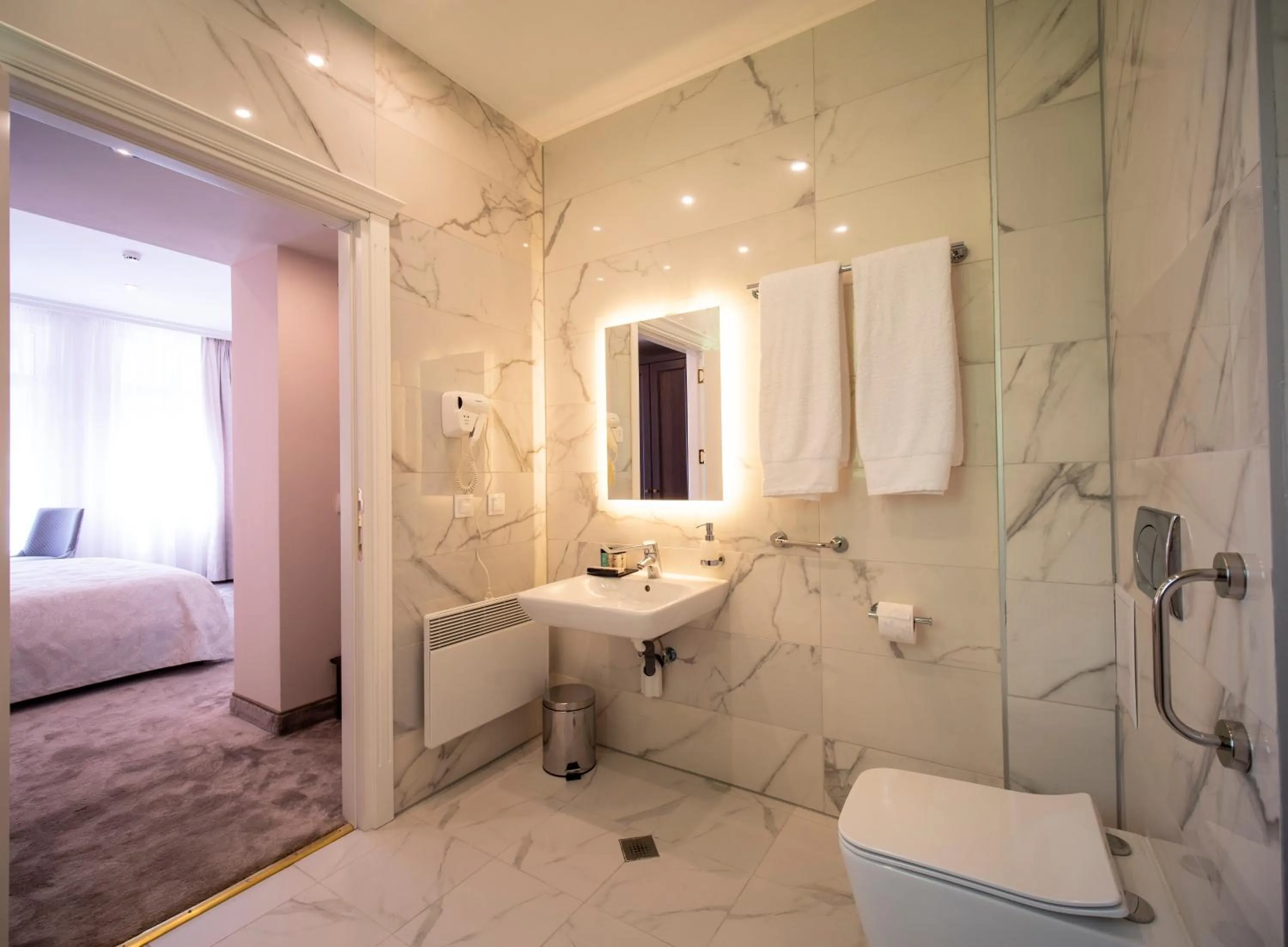 Toilet in The Moon Boutique Hotel