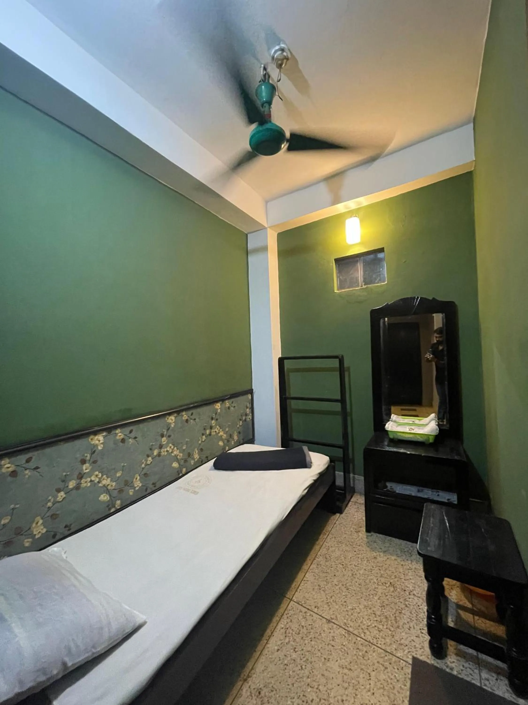 Bed in Hotel Hoque Tower International