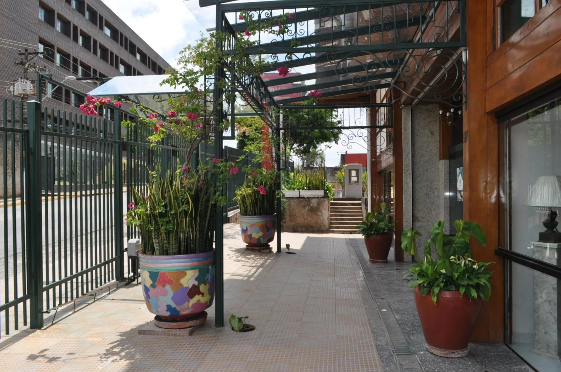 Facade/entrance in Hotel Chalet Monet - Granja Vianna