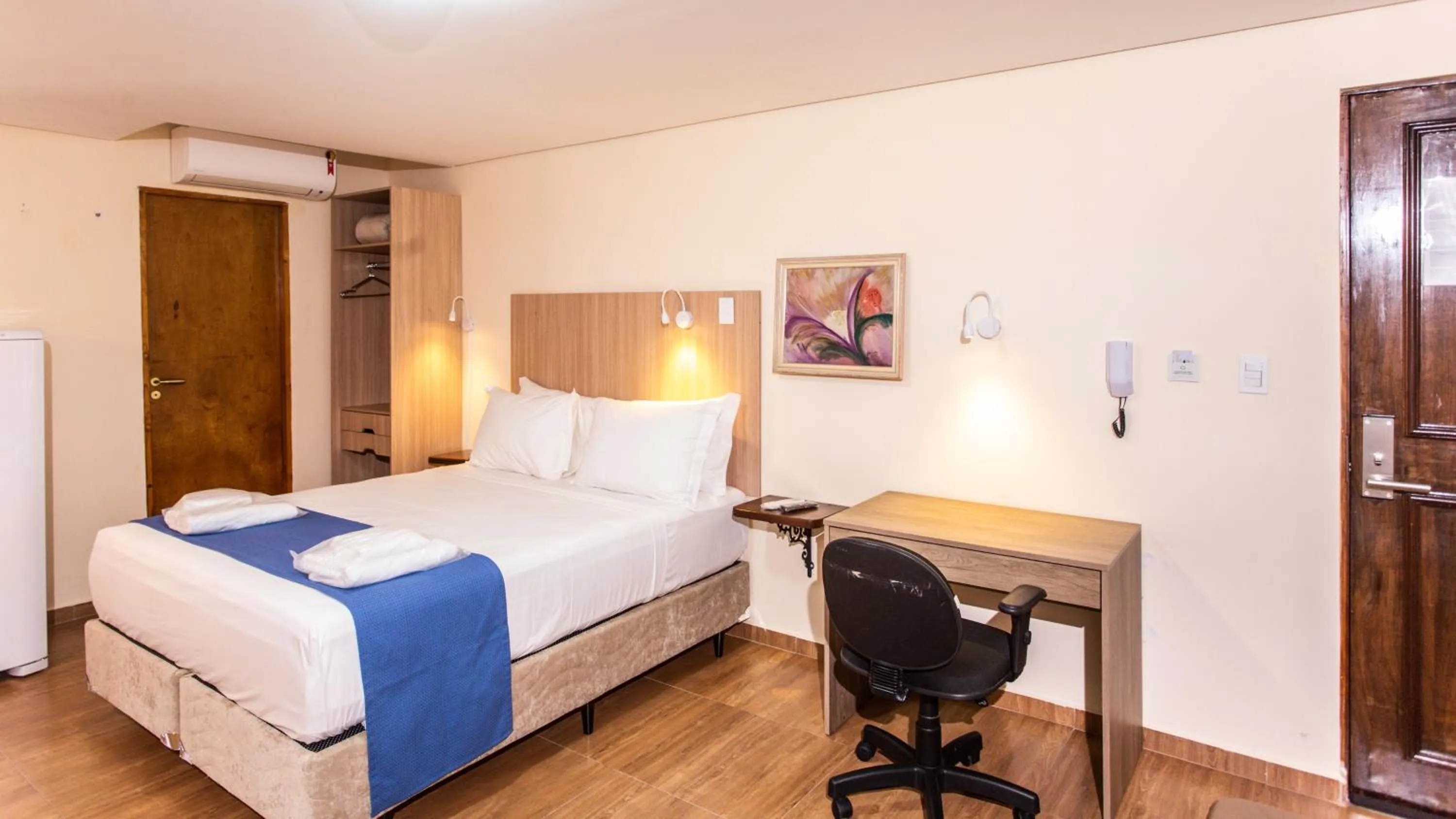 Bed in Hotel Chalet Monet - Granja Vianna