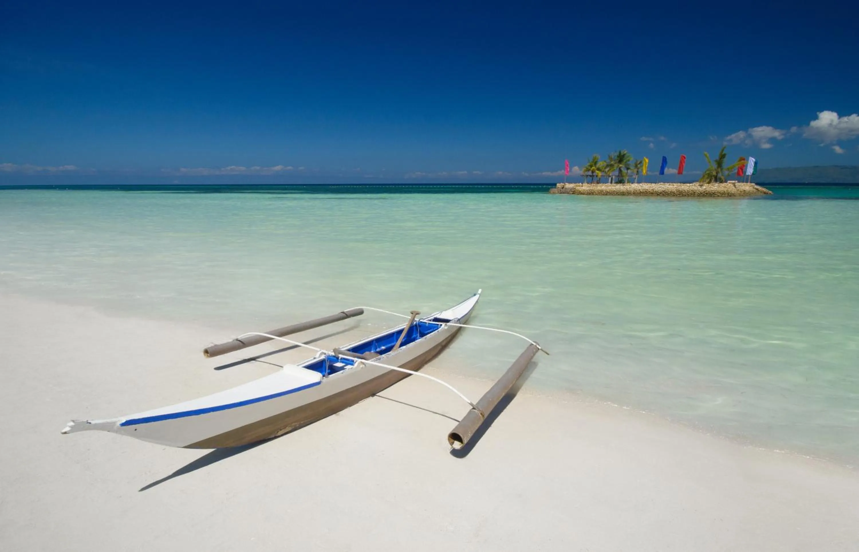 Beach in Mithi Resort & Spa