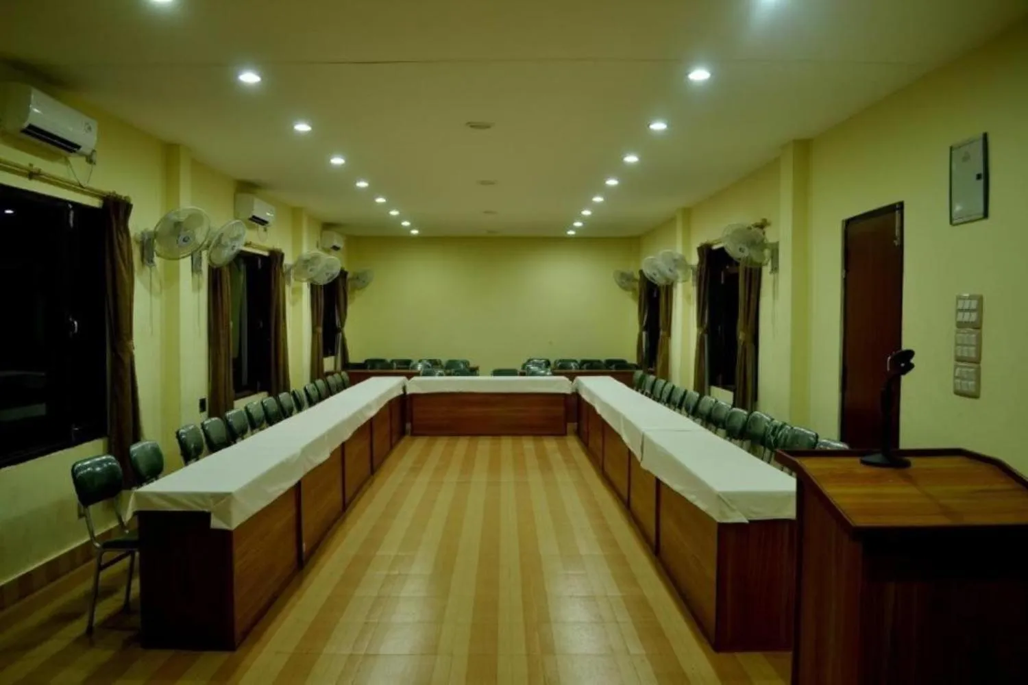 Meeting/conference room in Travellers Jungle Camp-Sauraha