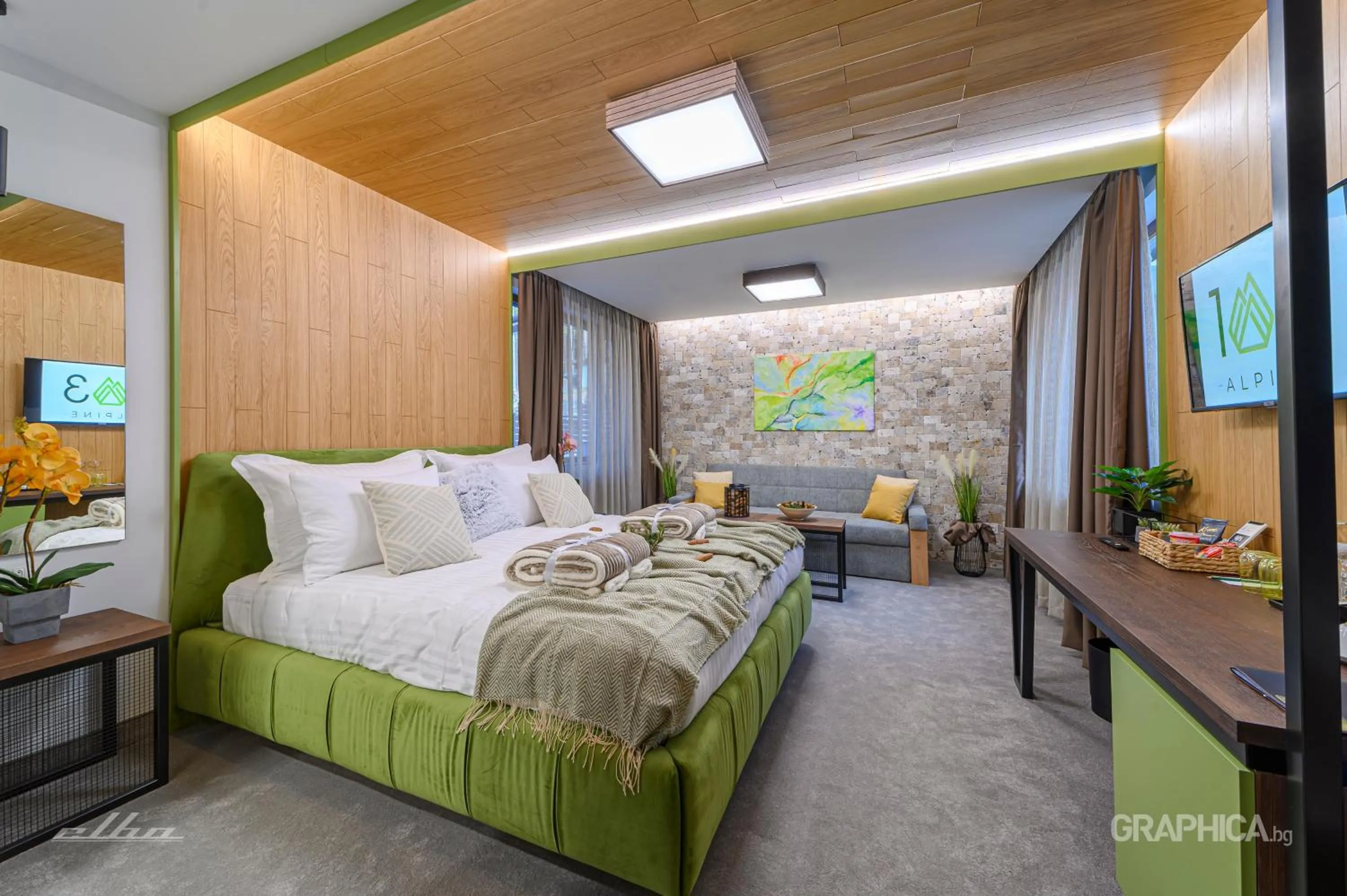 Bed in 103 Alpine Hotel