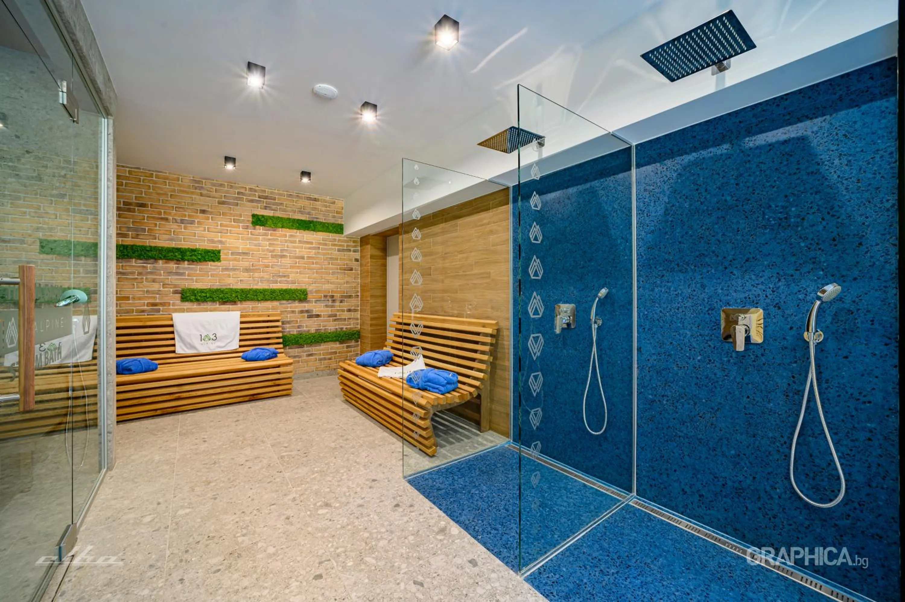 Shower in 103 Alpine Hotel