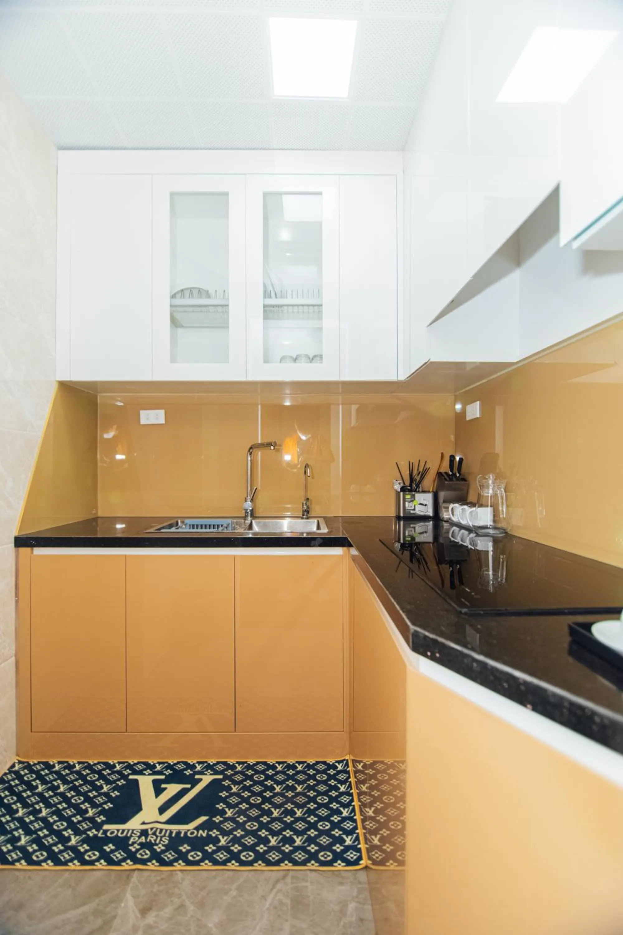 Kitchen or kitchenette in Jade Ha Long Hotel