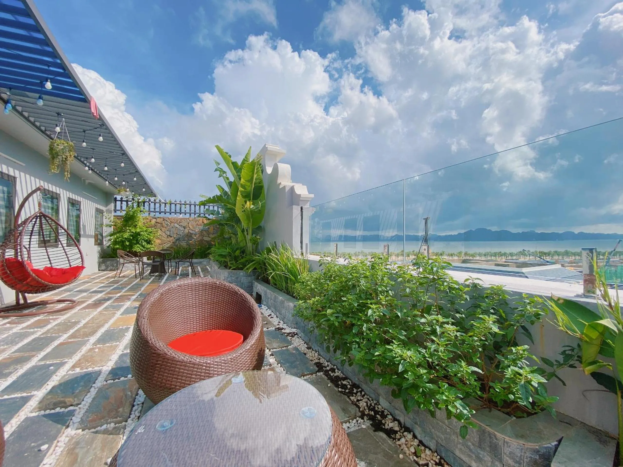 Patio in Jade Ha Long Hotel
