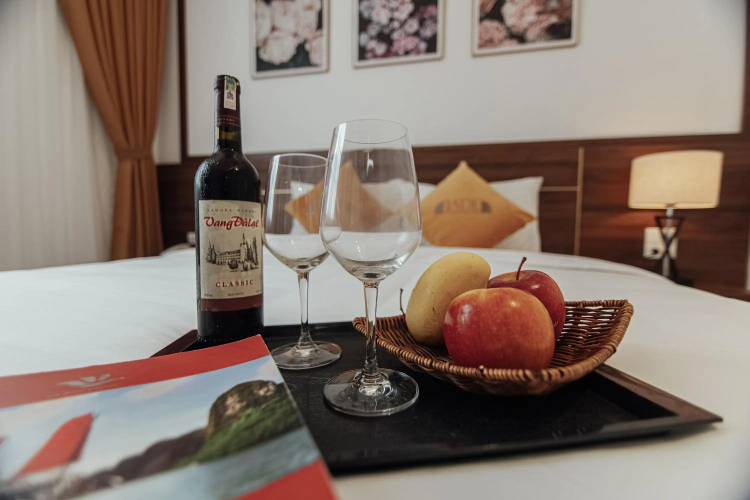 Bed in Jade Ha Long Hotel