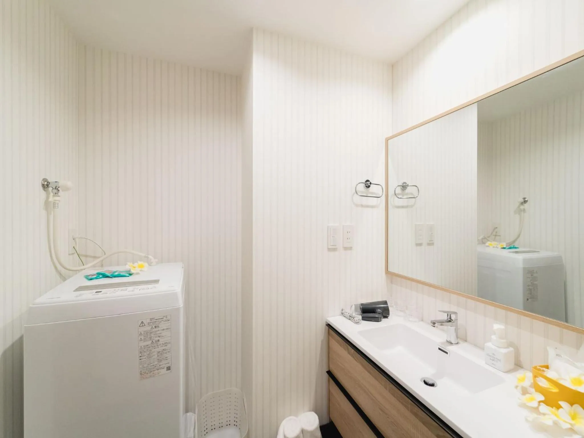 Hotel California Miyakojima Resort