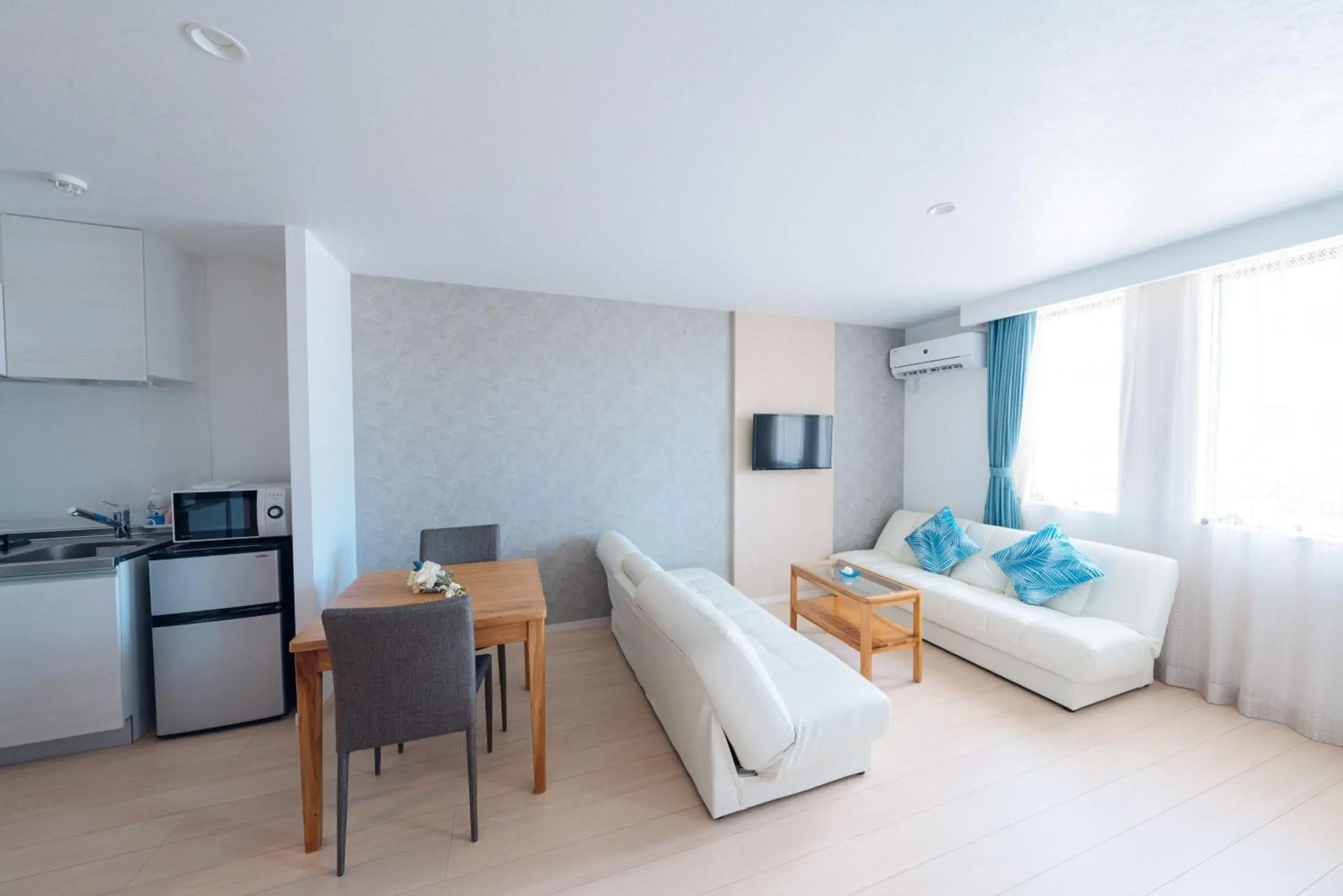 Comfort Twin Room - single occupancy in Hotel California Miyakojima Resort Comfort Twin Room - single occupancy in Hotel California Miyakojima Resort