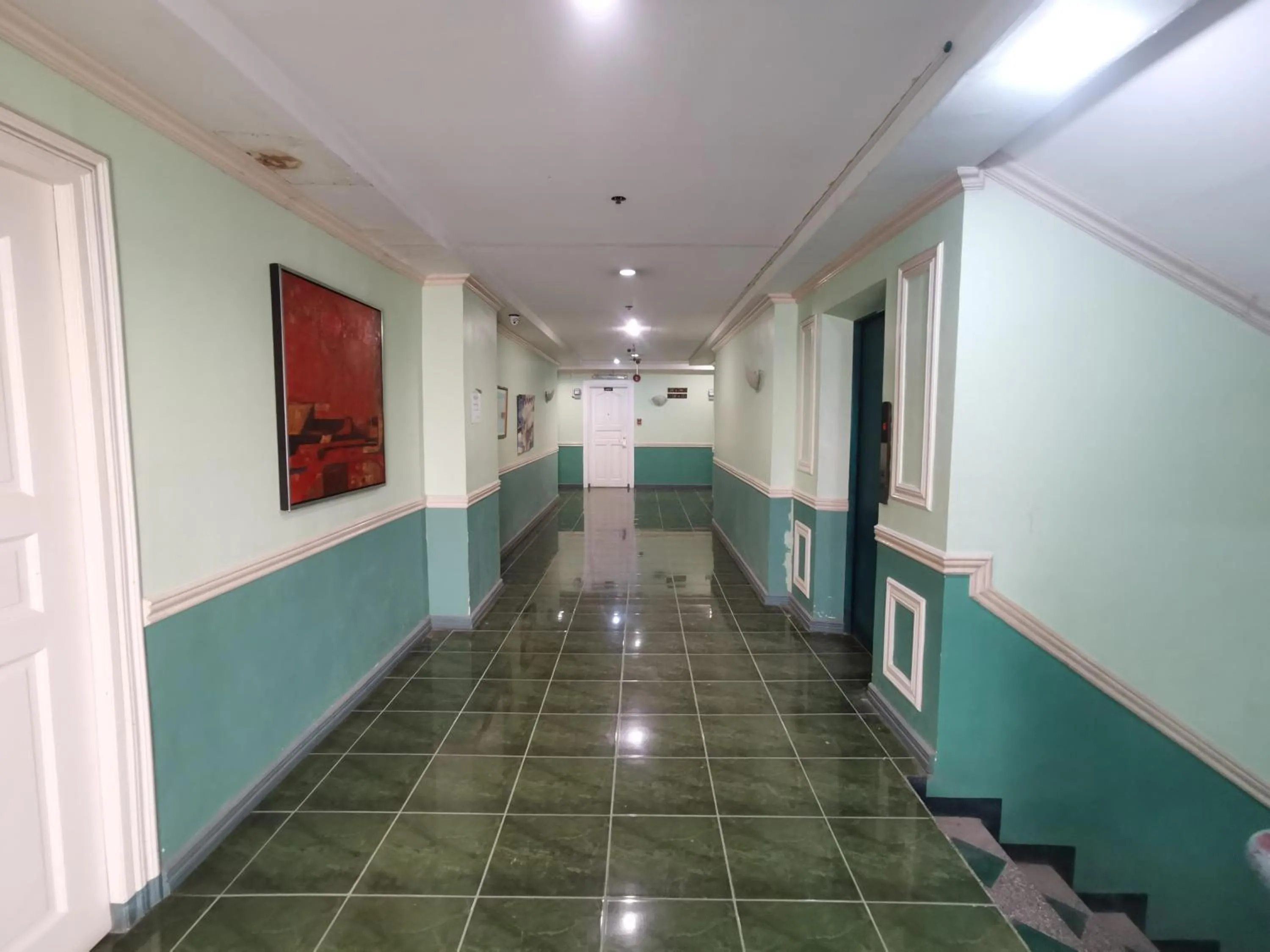 Property building in Metro Park Hotel - Cebu City