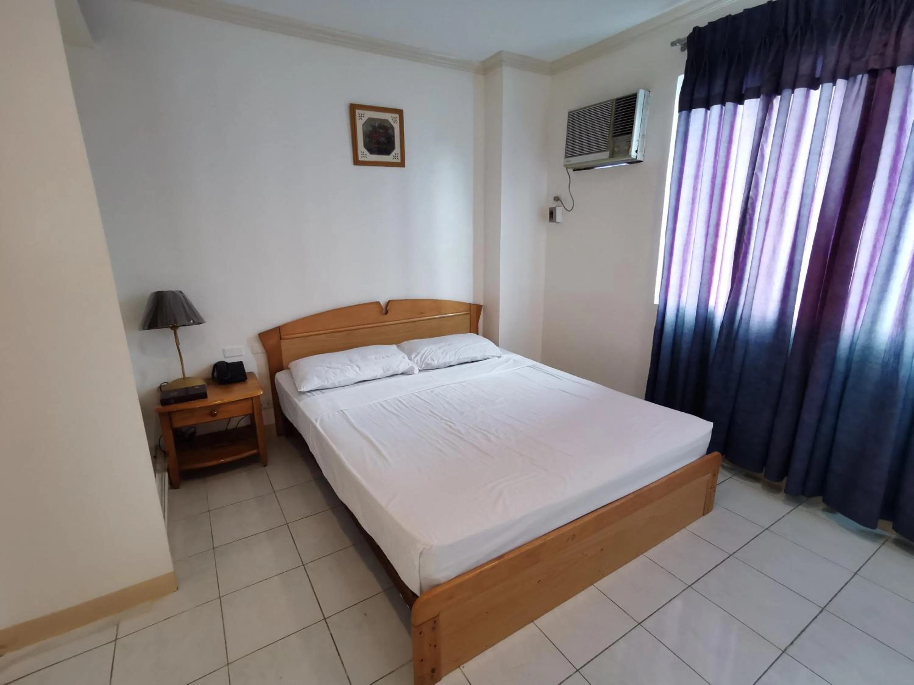 Bed in Metro Park Hotel - Cebu City