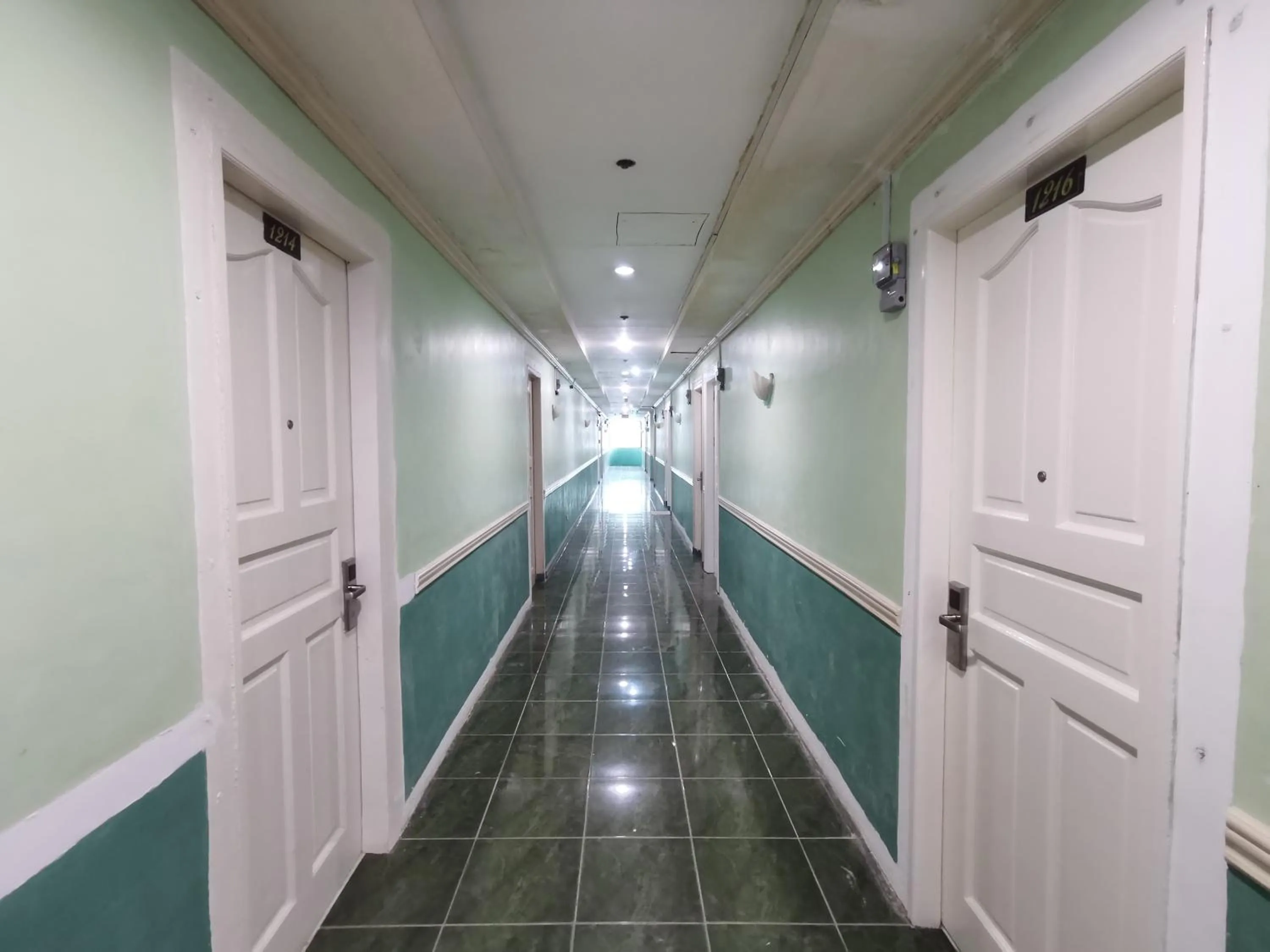 Property building in Metro Park Hotel - Cebu City