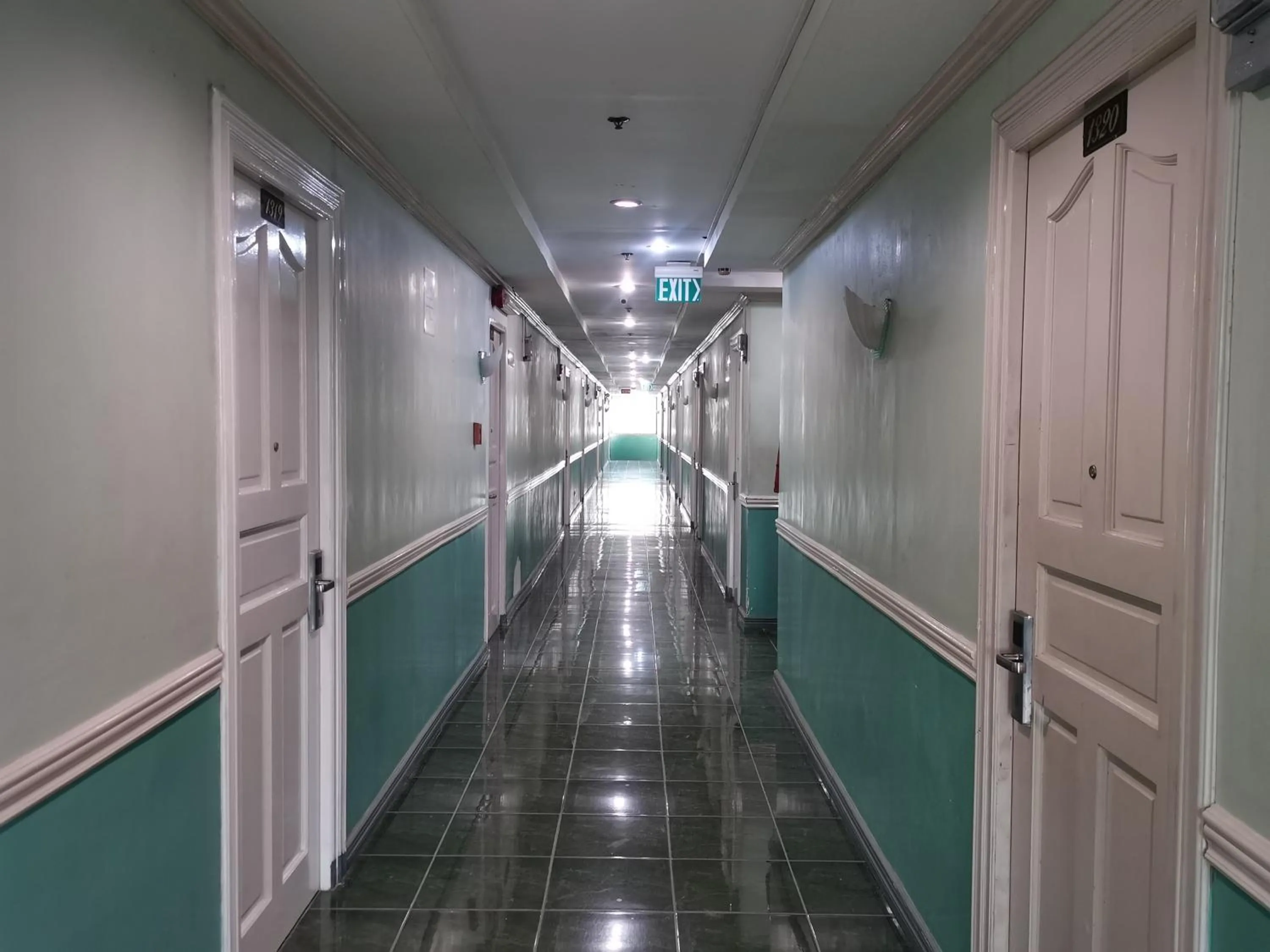 Property building in Metro Park Hotel - Cebu City