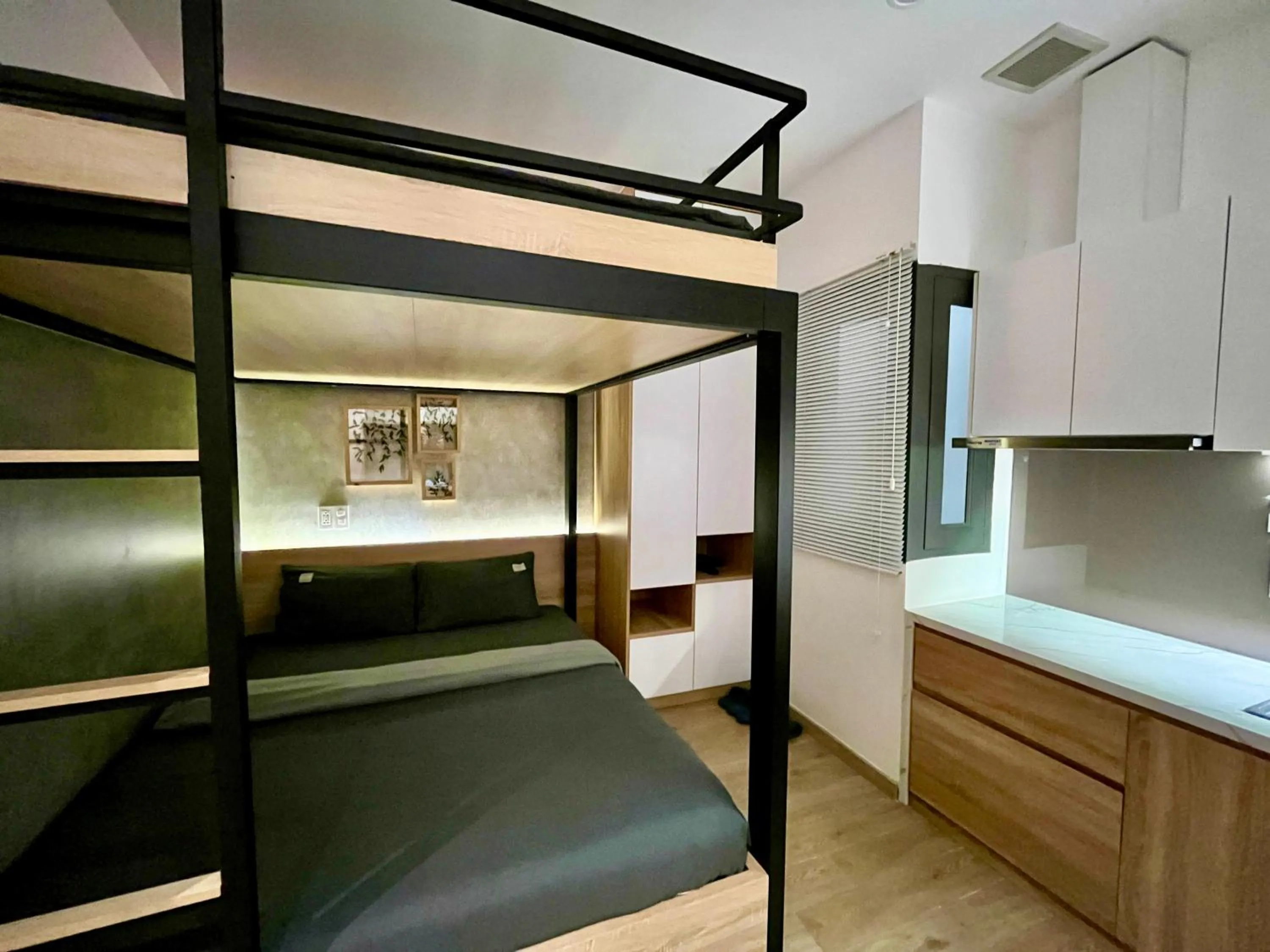 Photo of the whole room, Bed in PANDORA HOUSE