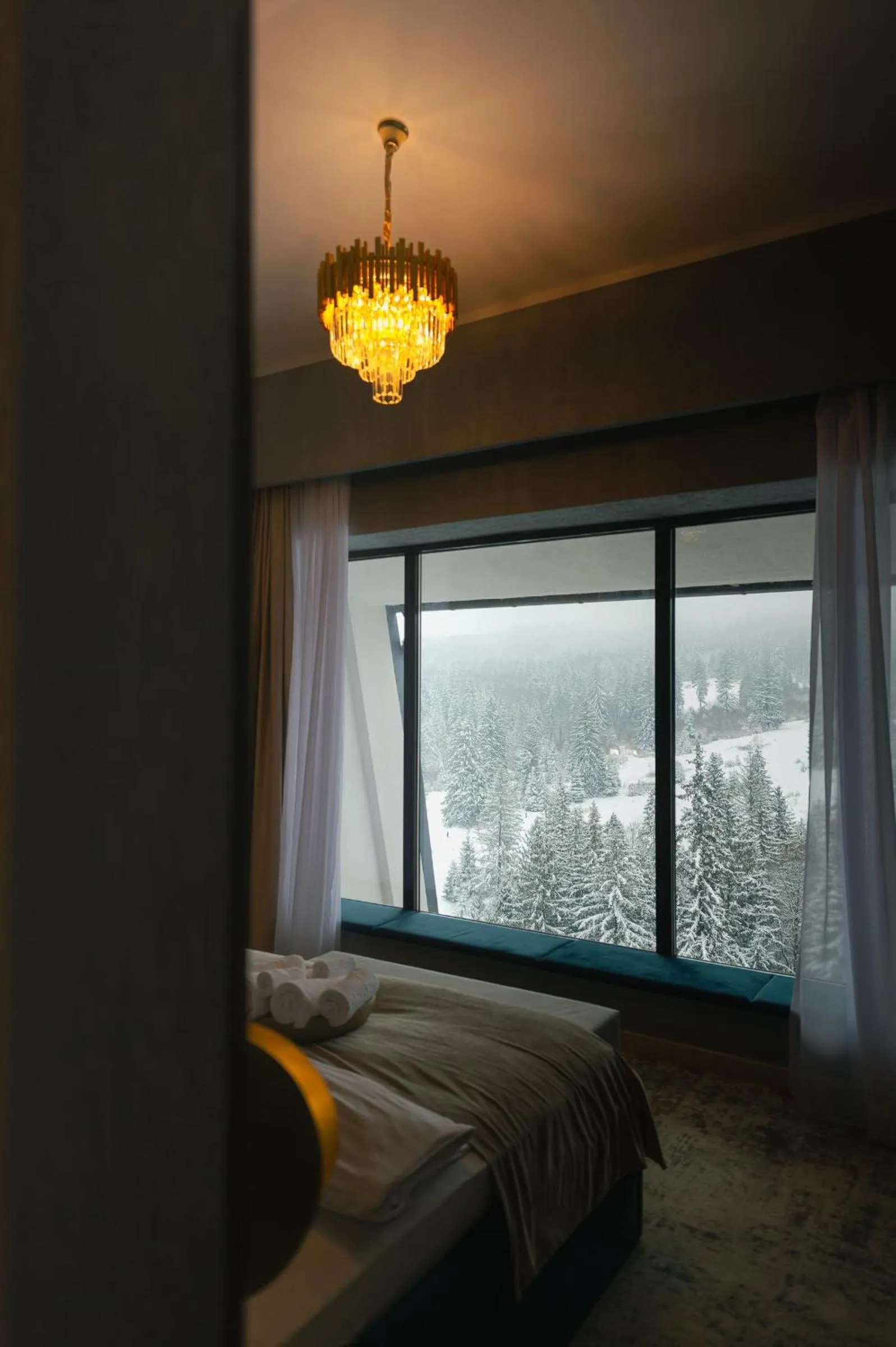 Bed in Elexus Apartments Poiana Brasov