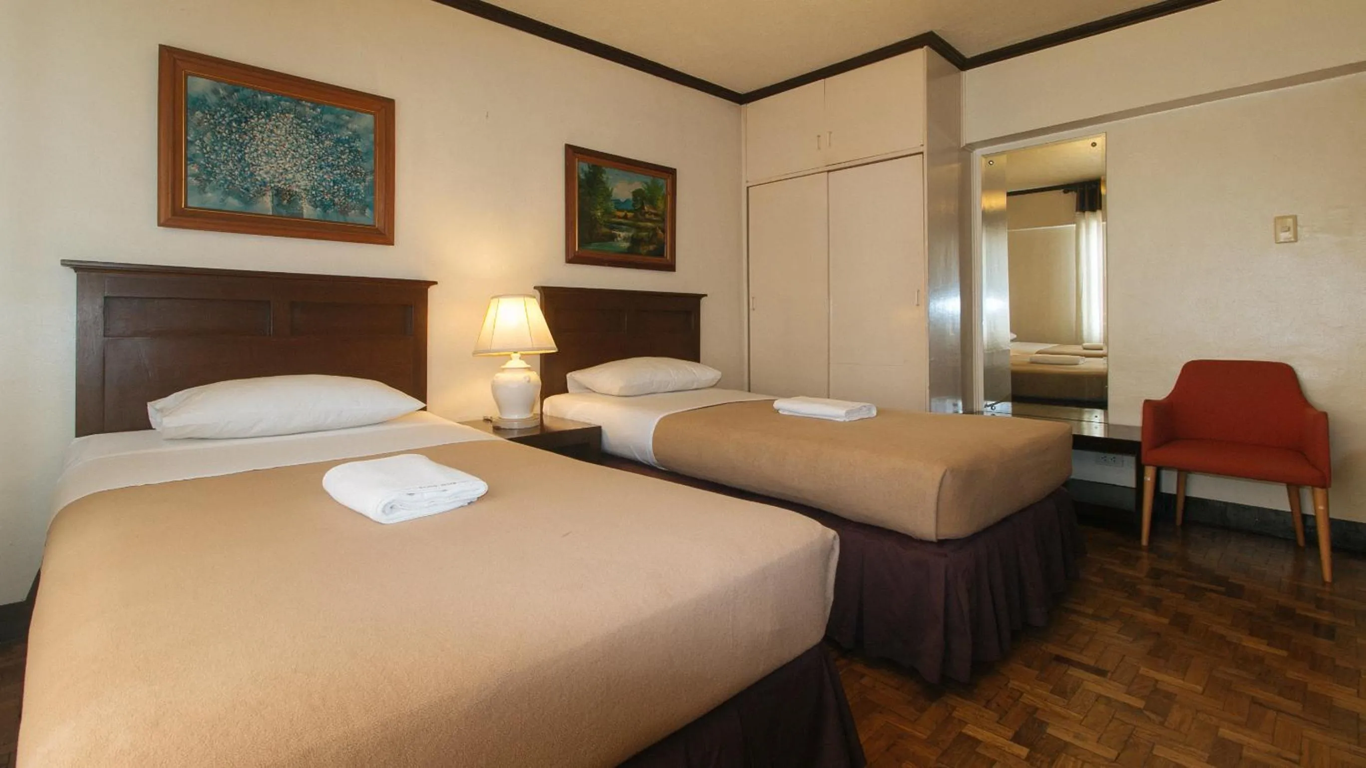 Bedroom, Bed in El Rico Suite Makati by RedDoorz