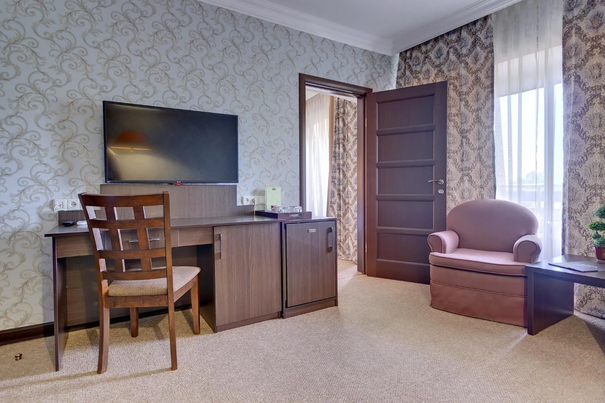 Premier Alatau Hotel