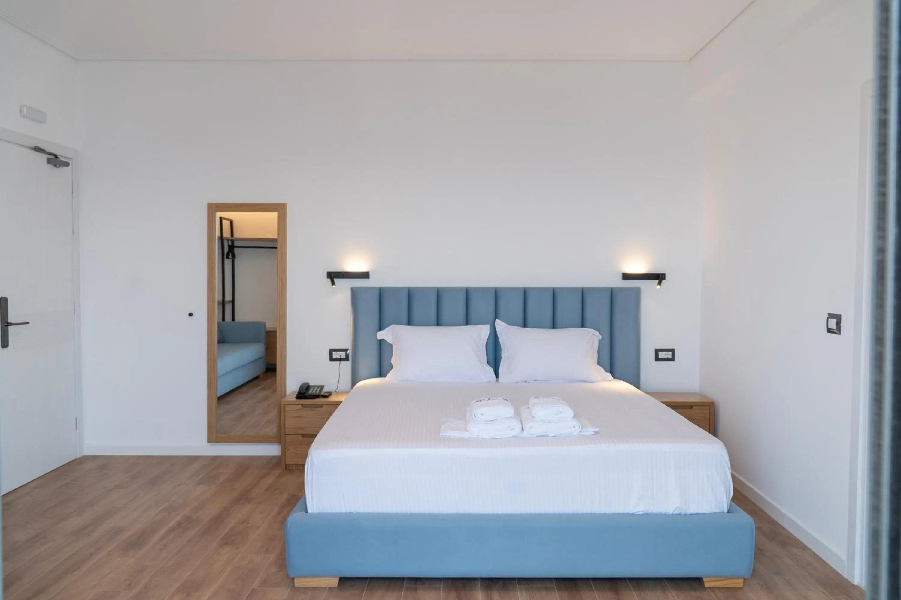 Bed in Hilltop Heaven Hotel