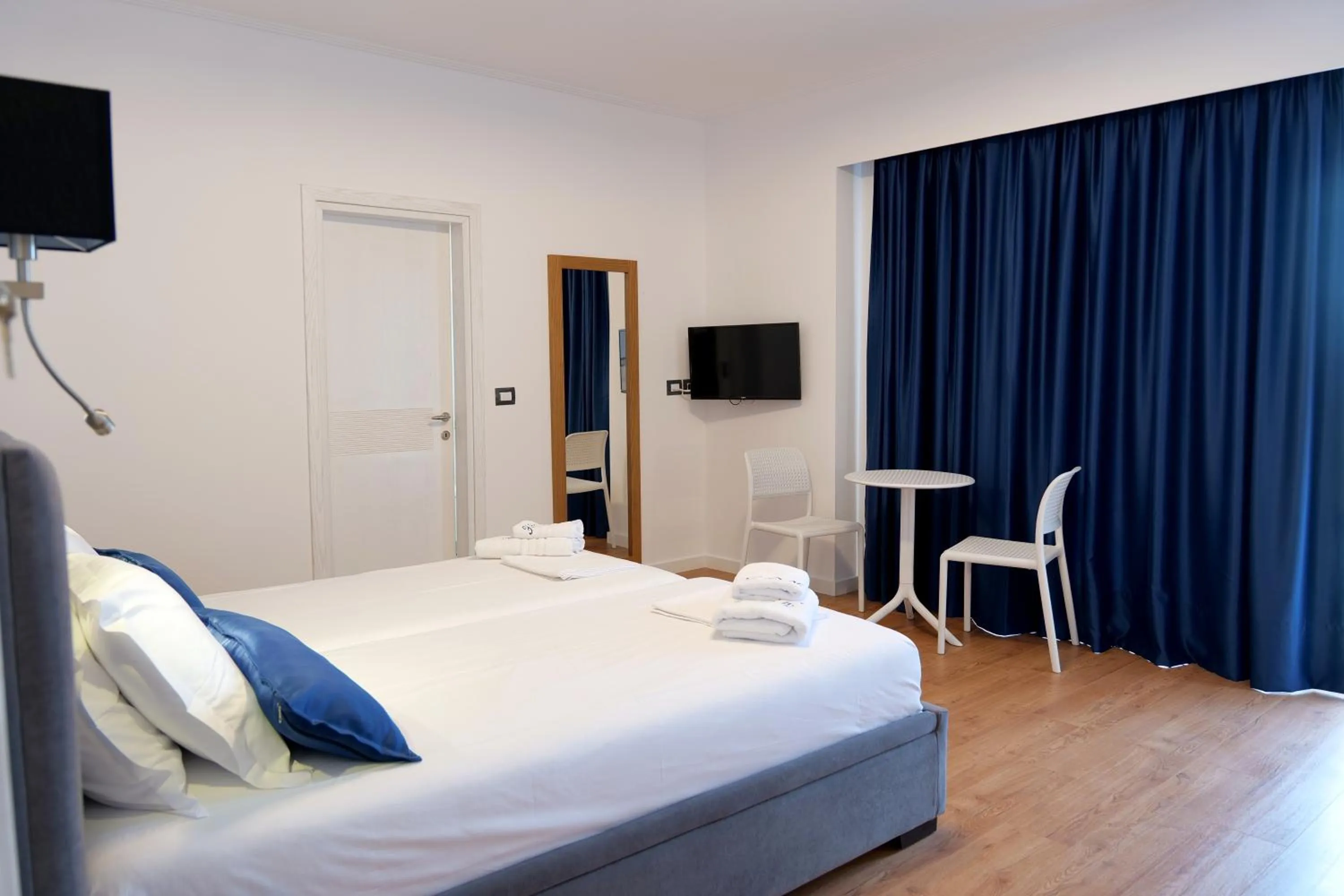 Bed in Hilltop Heaven Hotel