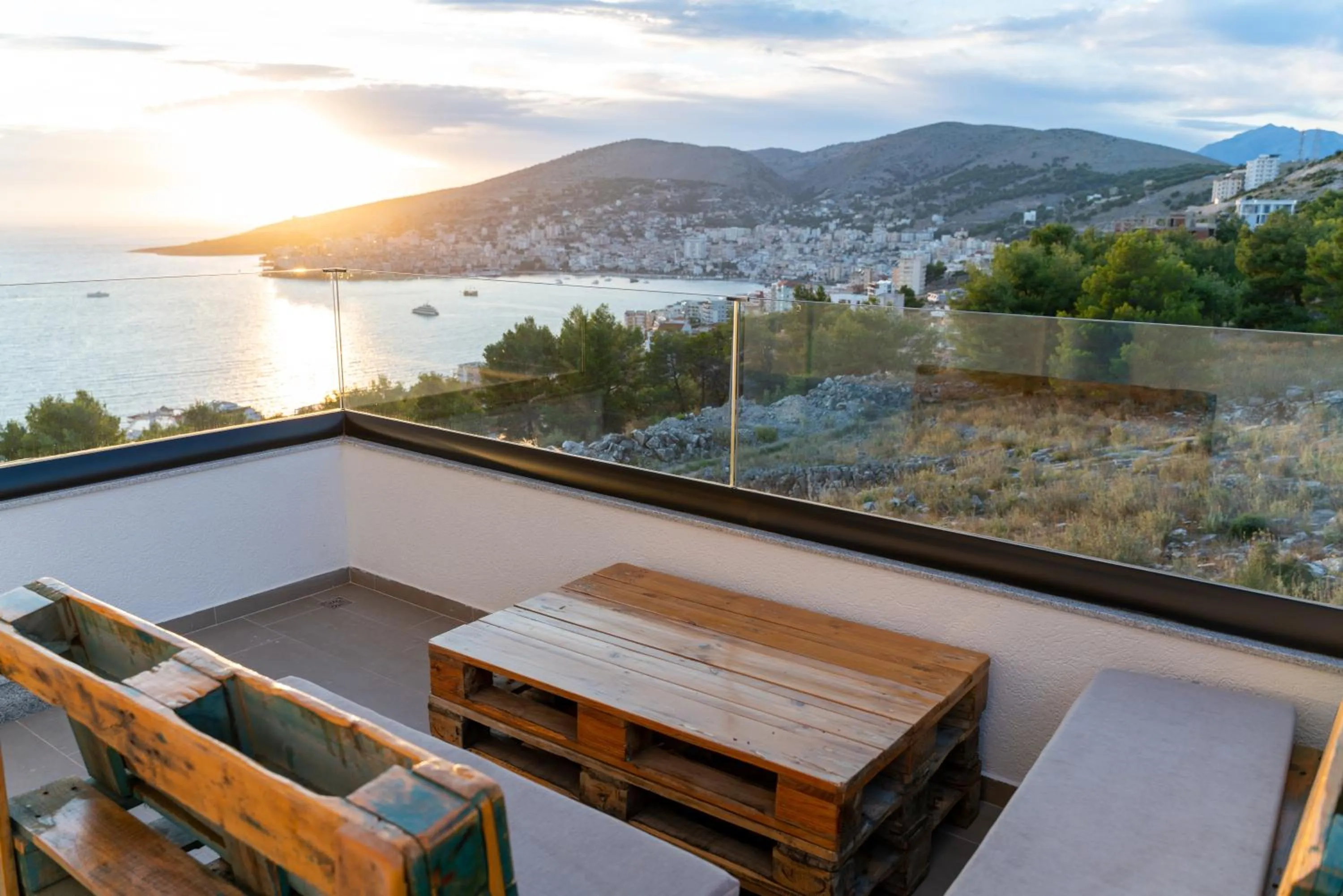 Day in Hilltop Heaven Hotel